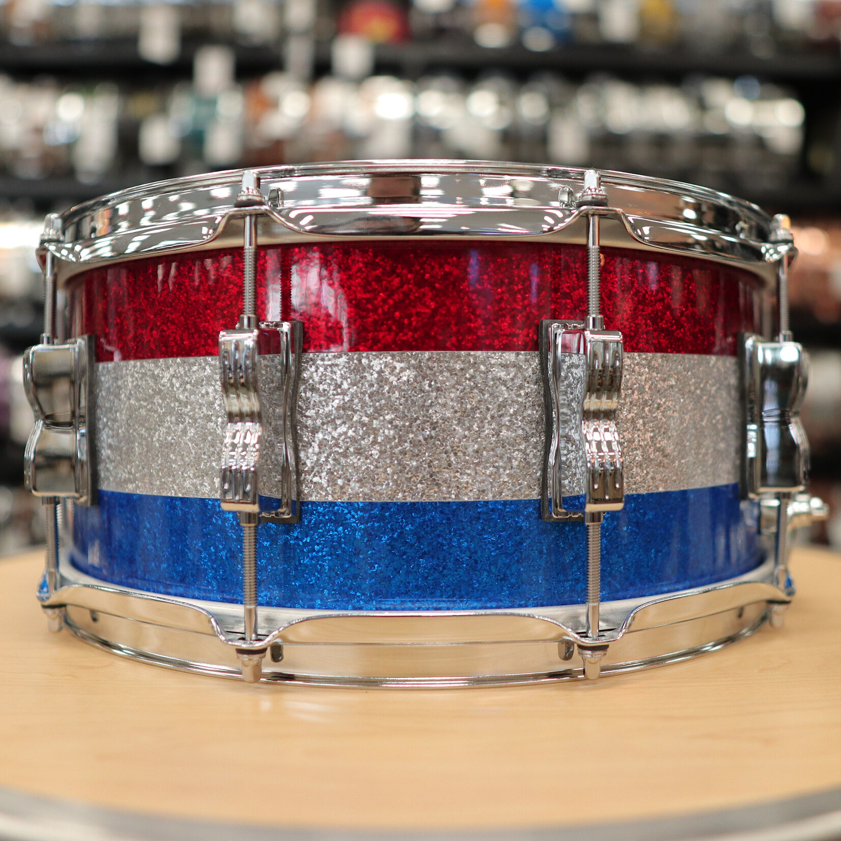 Ludwig Ludwig Classic Maple 6.5x14" Snare Drum (Red/ Silver/ Blue Tri-band)