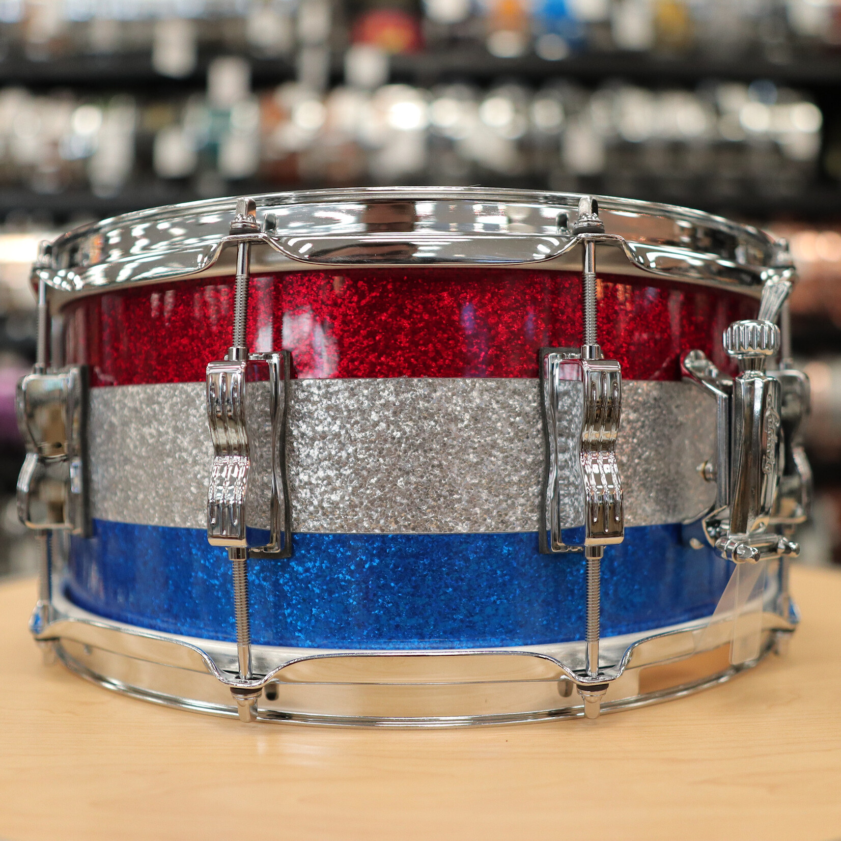Ludwig Ludwig Classic Maple 6.5x14" Snare Drum (Red/ Silver/ Blue Tri-band)