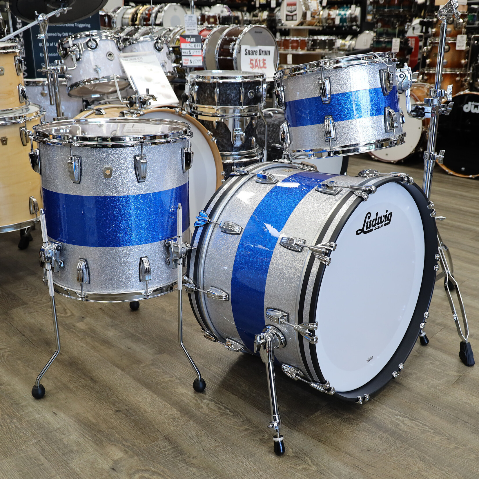 Ludwig Ludwig Classic Maple FAB 3-Piece Shell Pack 13/16/22 (Silver/ Blue/ Silver Tri-band)