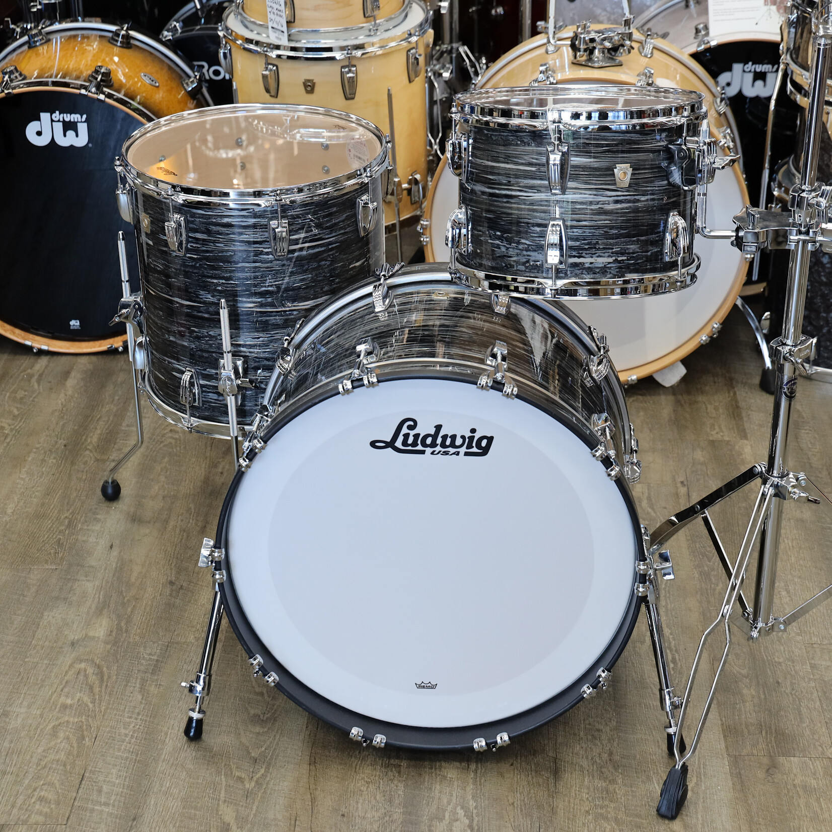Ludwig Ludwig Classic Maple FAB 3-Piece Shell Pack 13/16/22 (Vintage Black Oyster)