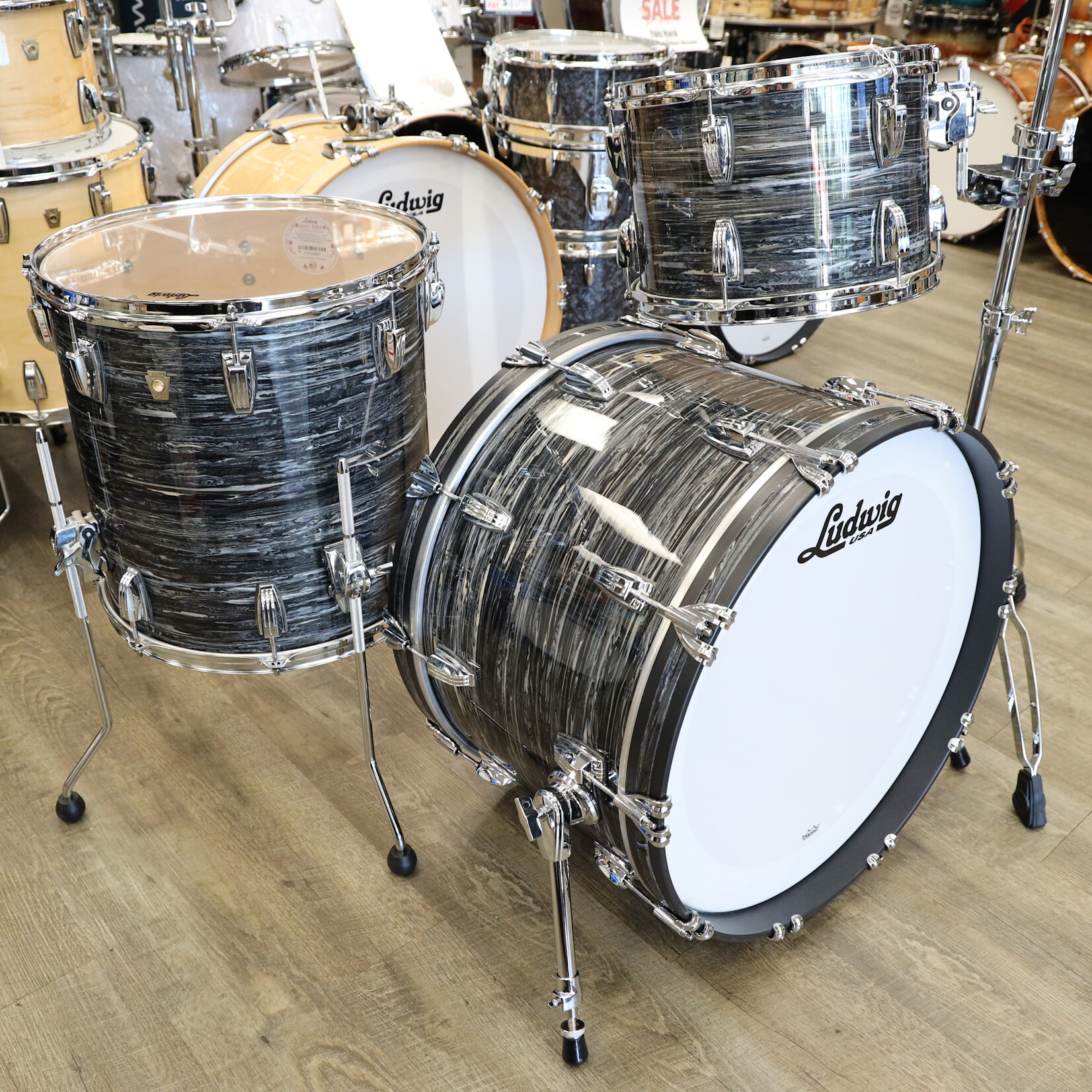 Ludwig Ludwig Classic Maple FAB 3-Piece Shell Pack 13/16/22 (Vintage Black Oyster)