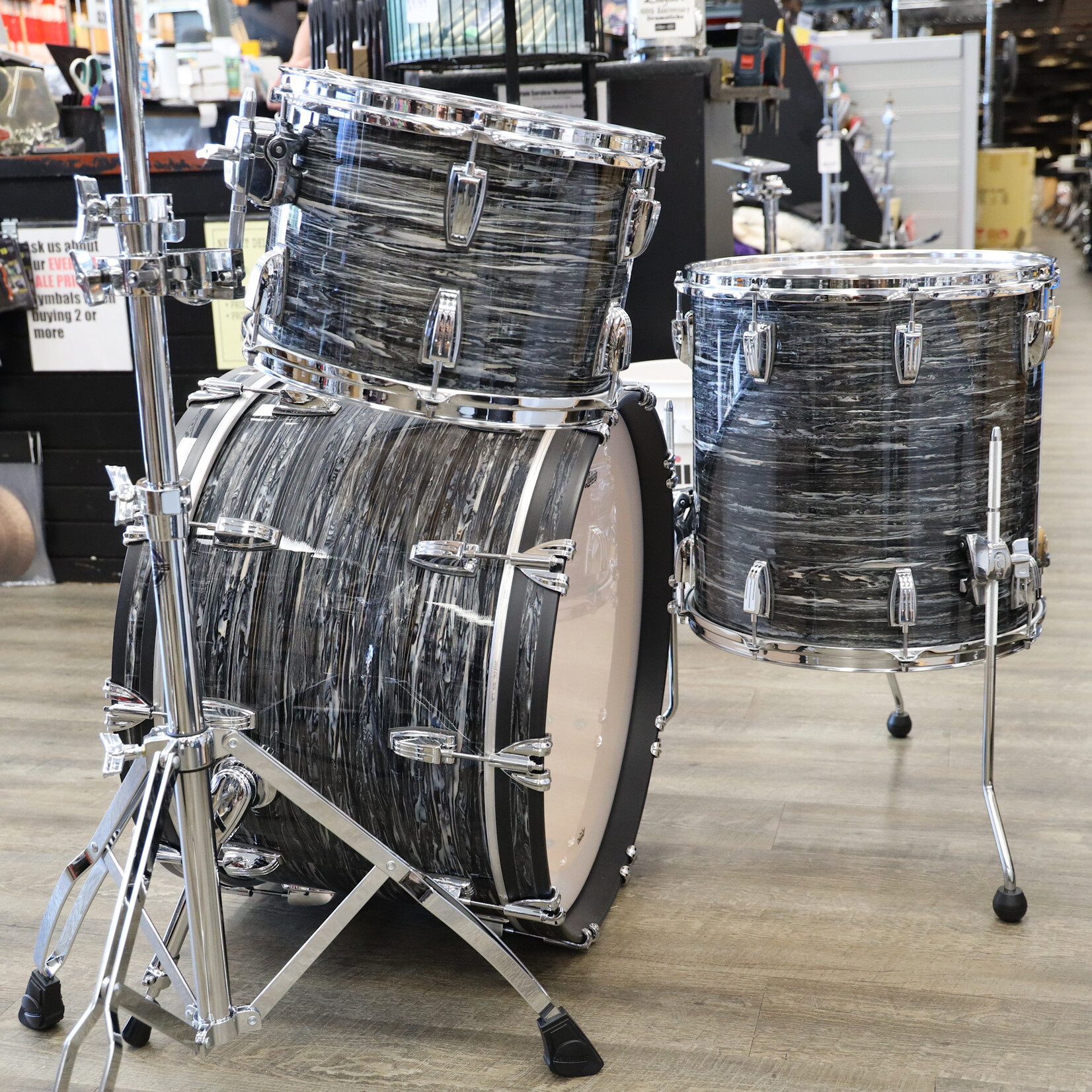 Ludwig Ludwig Classic Maple FAB 3-Piece Shell Pack 13/16/22 (Vintage Black Oyster)