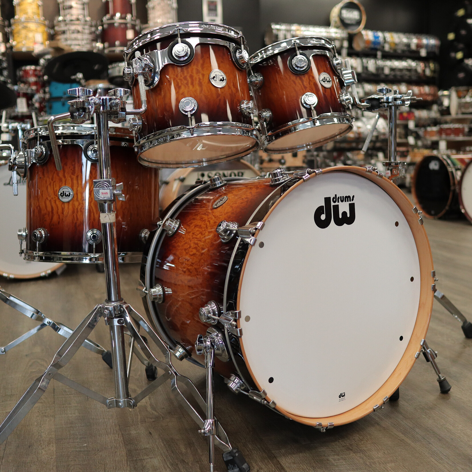 DW Pre-Owned DW Collector's Series Exotic "SSC" 4-Piece Shell Pack 10/12/16/22 (Amber to Rich Tobacco Burst Lacquer over Quilted Maple)