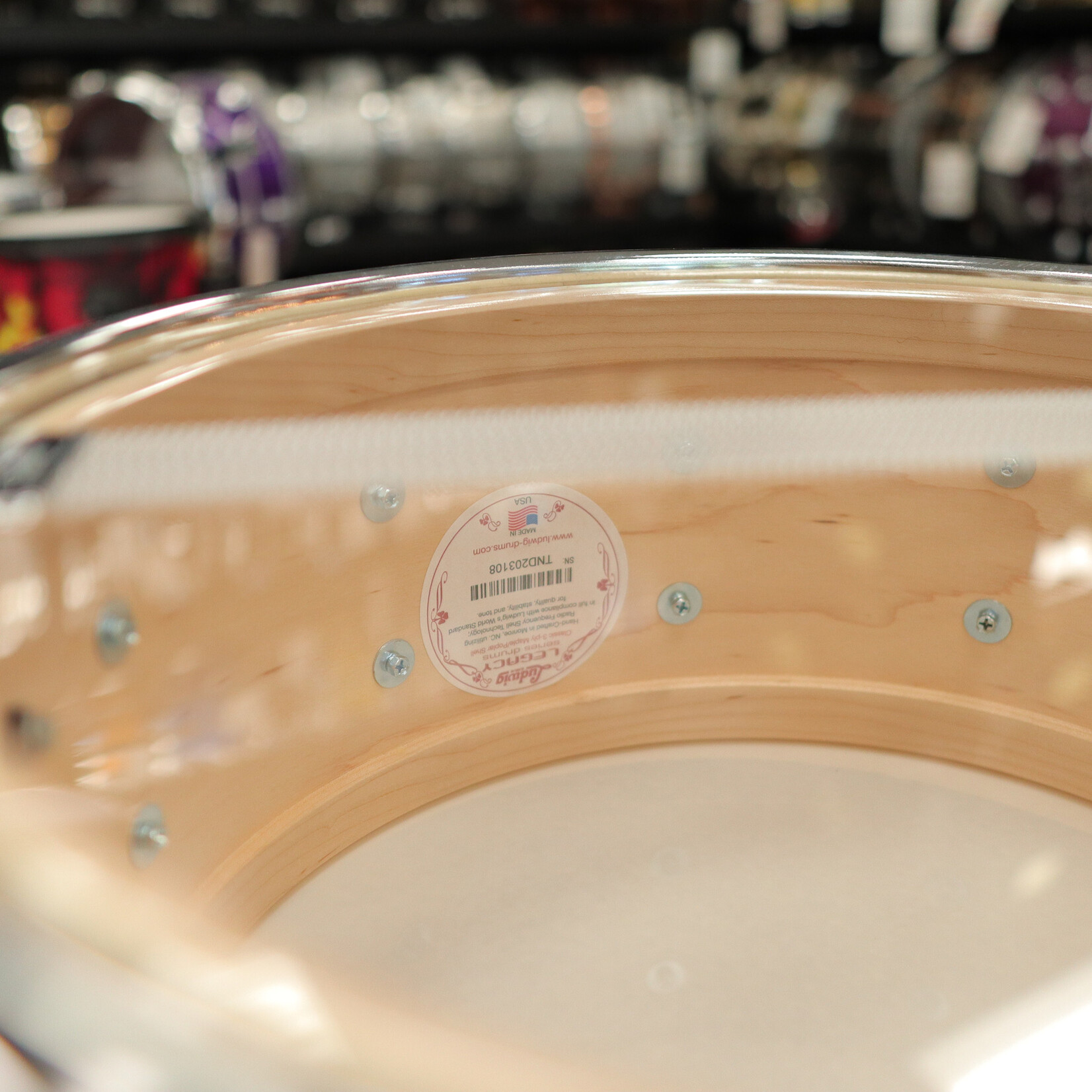 Ludwig Ludwig Legacy Maple 6.5x14" Snare Drum (Silver Sparkle)