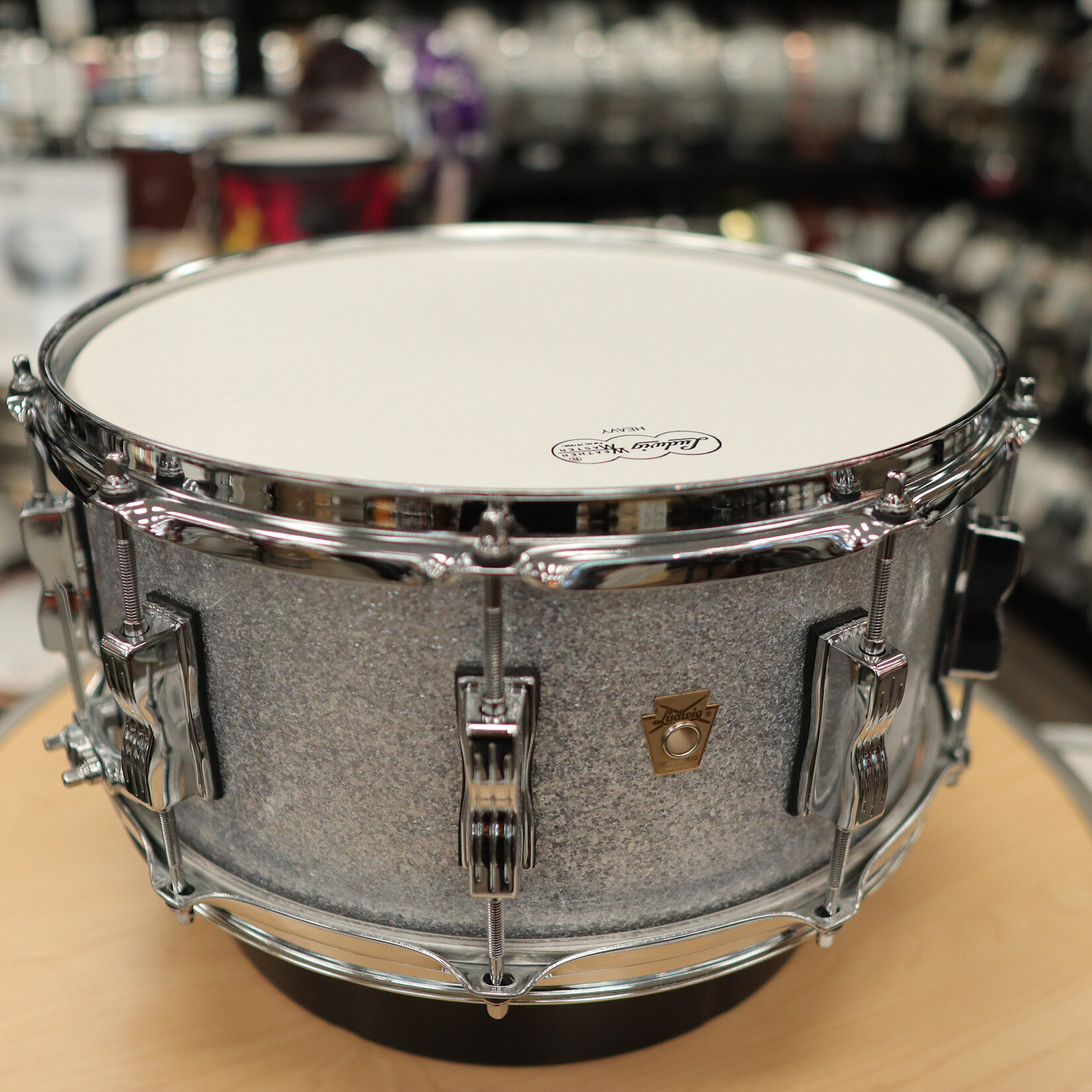 Ludwig Ludwig Legacy Maple 6.5x14" Snare Drum (Silver Sparkle)