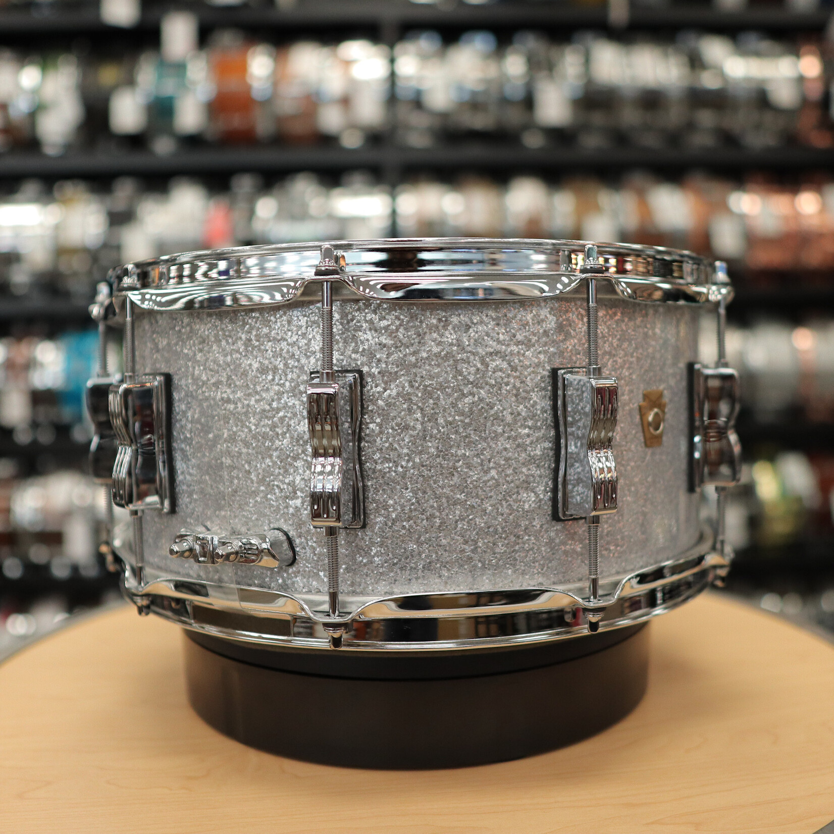 Ludwig Ludwig Legacy Maple 6.5x14" Snare Drum (Silver Sparkle)