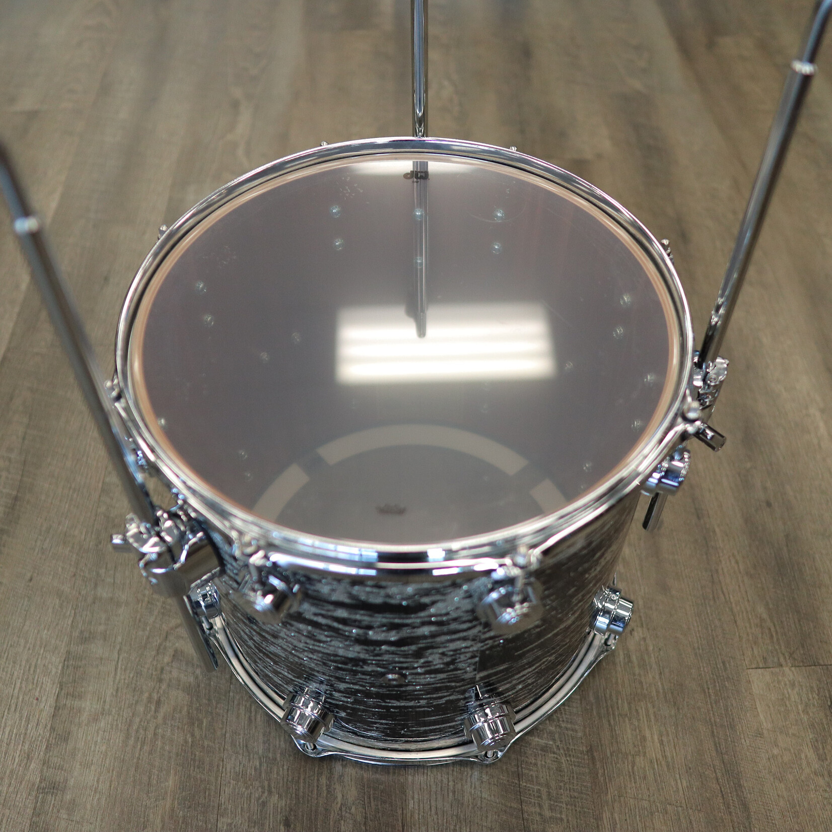 DW Pre-Owned DW Collector's Series 13x14" Maple/Mahogany Floor Tom (Black Oyster Glass)