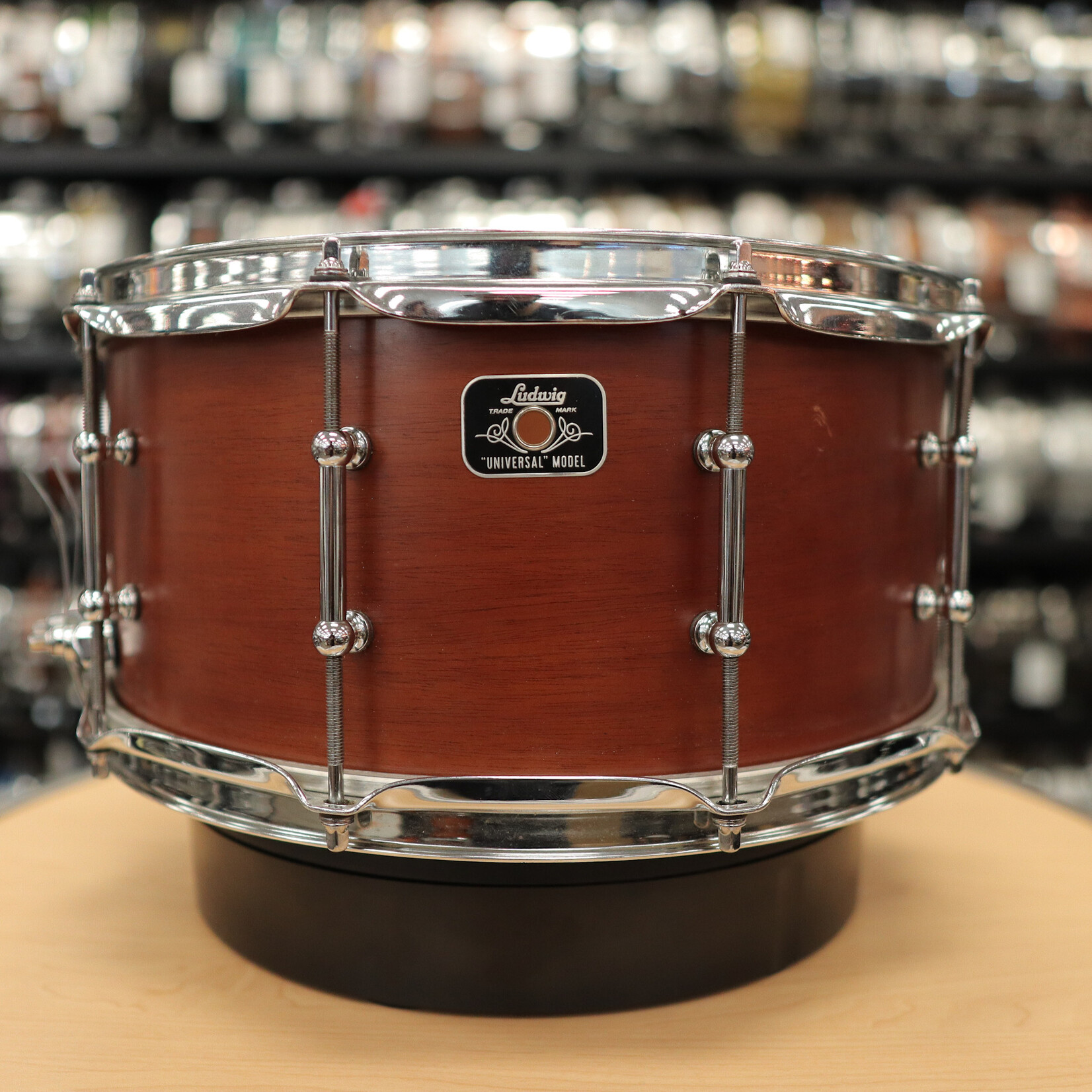Ludwig Used Ludwig Universal Mahogany 6.5x14" Snare Drum LU6514MA