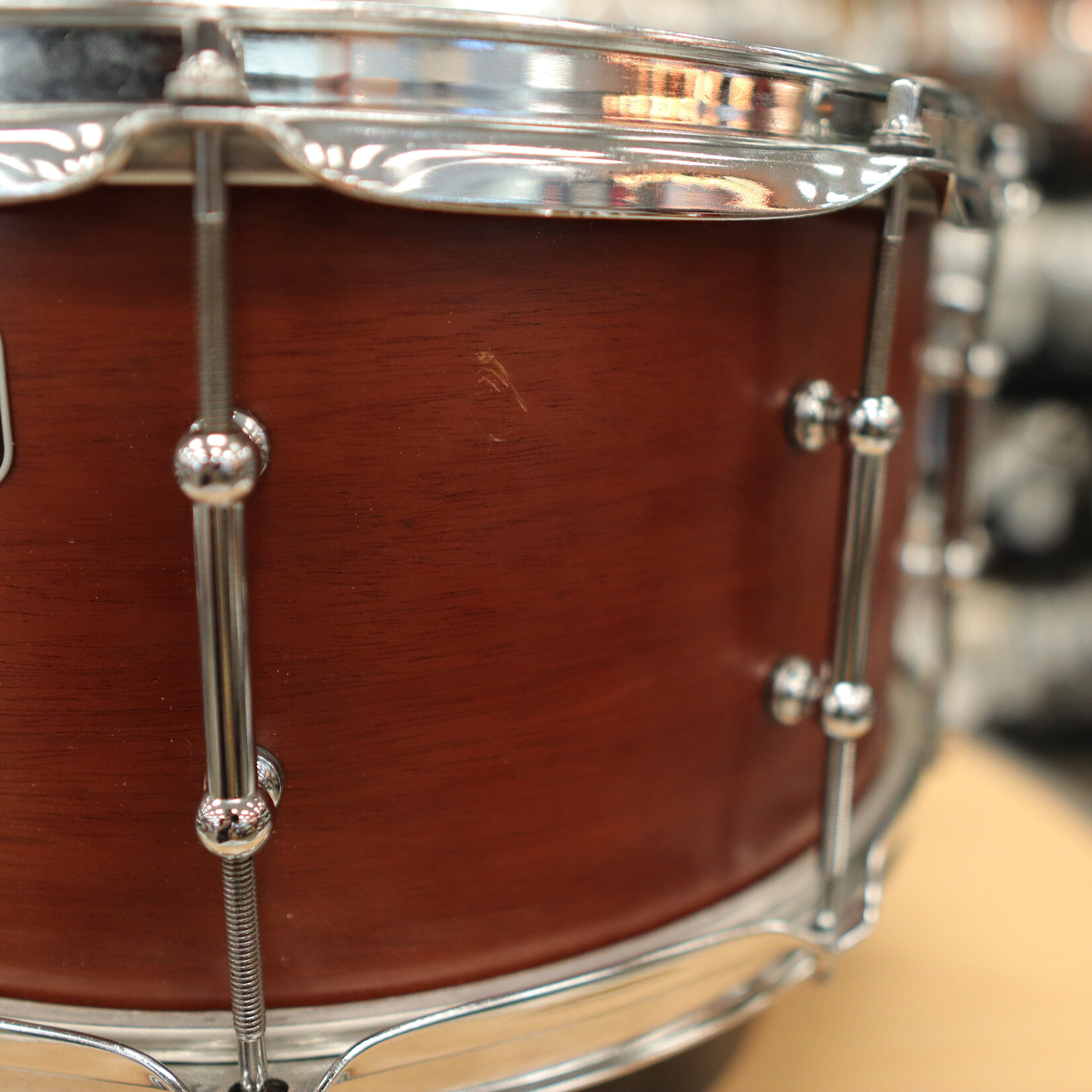 Ludwig Used Ludwig Universal Mahogany 6.5x14" Snare Drum LU6514MA