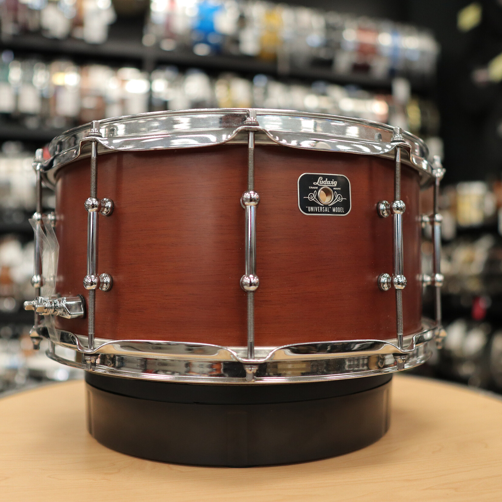 Ludwig Used Ludwig Universal Mahogany 6.5x14" Snare Drum LU6514MA
