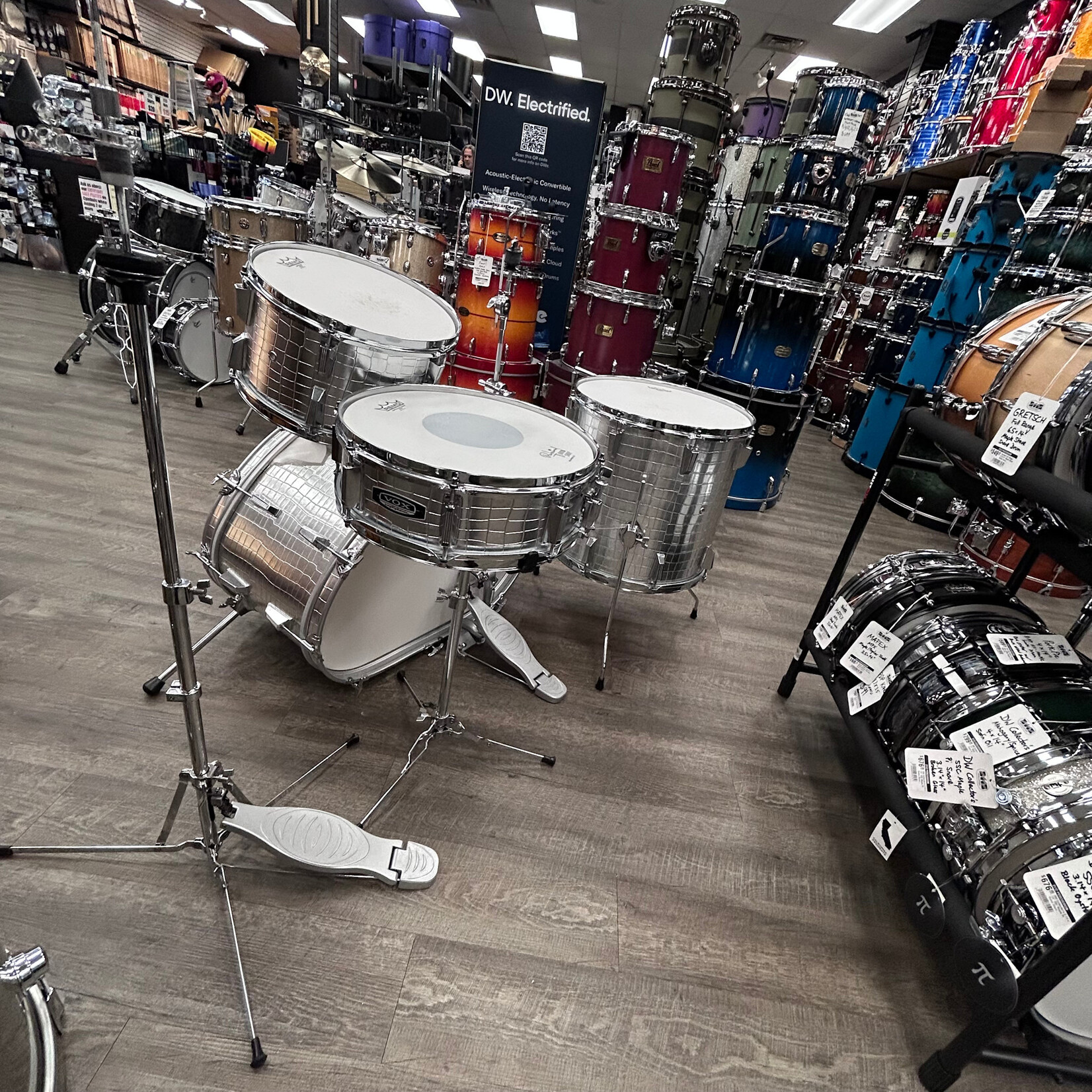 vox Pre-owned Vox Telstar 4-pc Kit including hardware 13/16/18+12