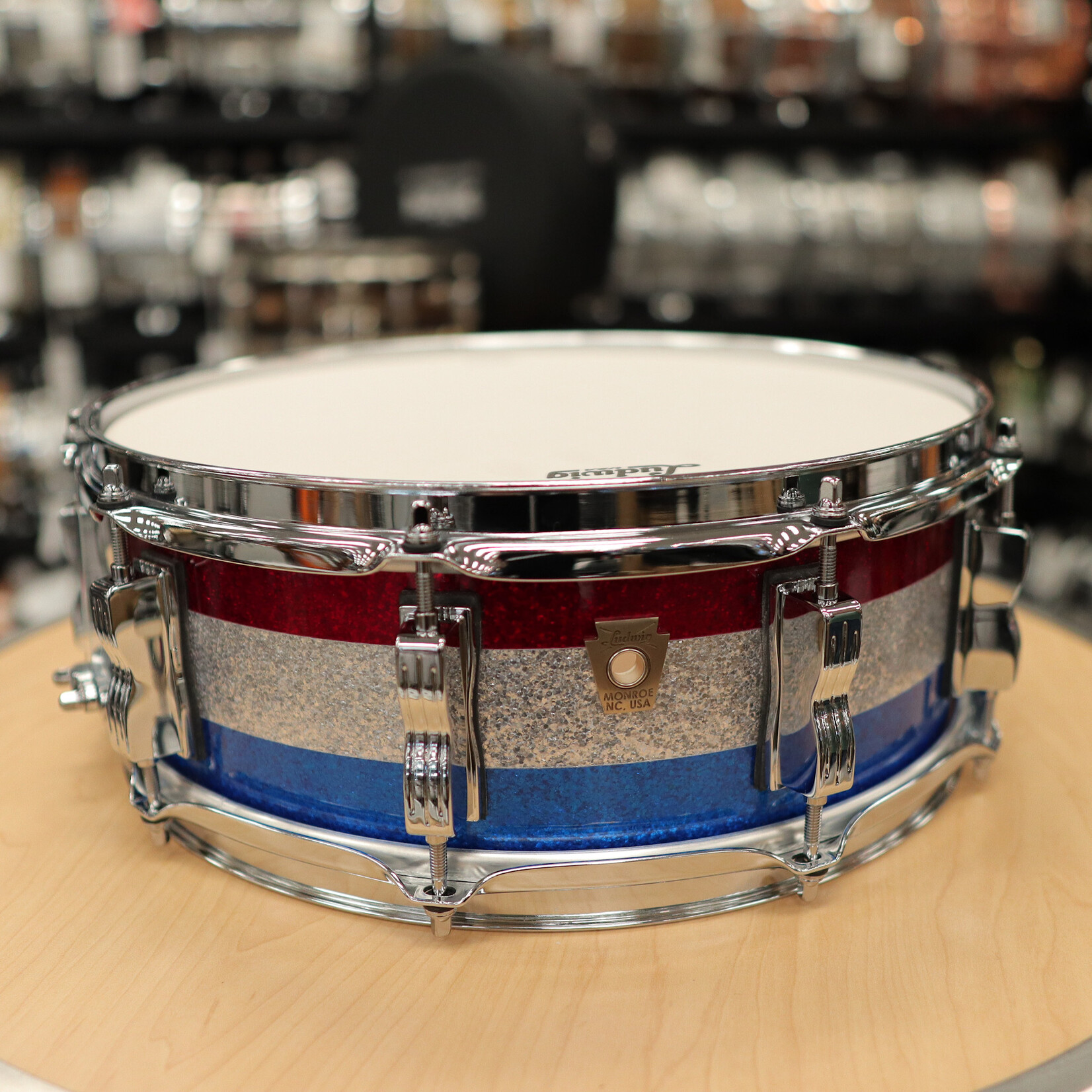 Ludwig Ludwig Classic Maple 5x14" Snare Drum (Red/ Silver/ Blue Tri-band)