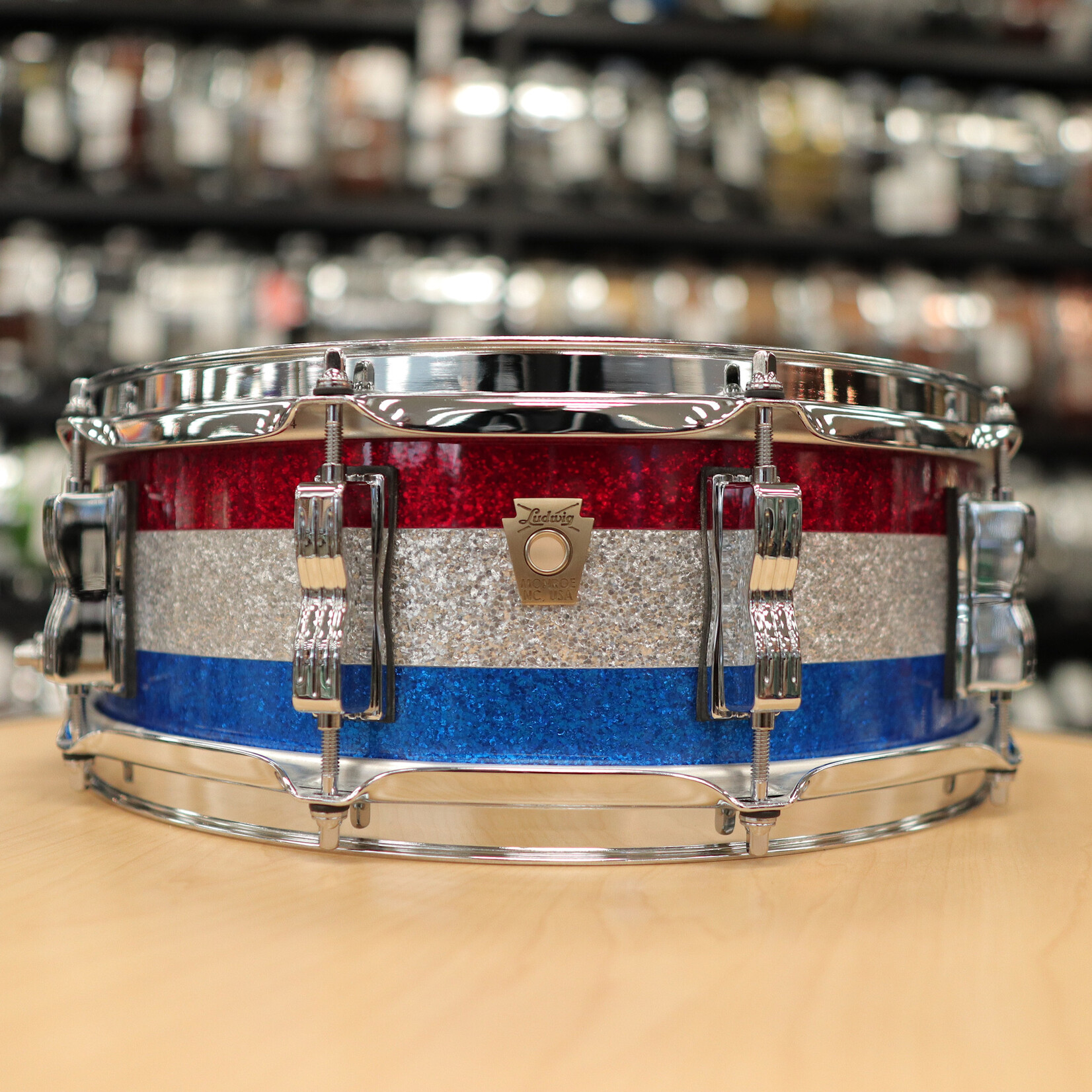 Ludwig Ludwig Classic Maple 5x14" Snare Drum (Red/ Silver/ Blue Tri-band)