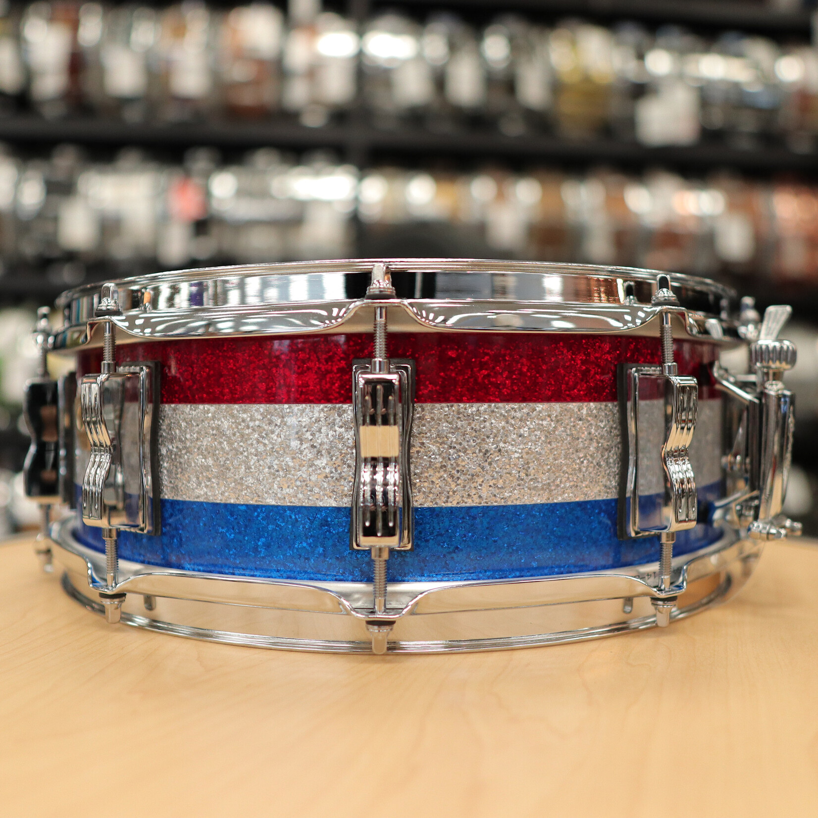 Ludwig Ludwig Classic Maple 5x14" Snare Drum (Red/ Silver/ Blue Tri-band)