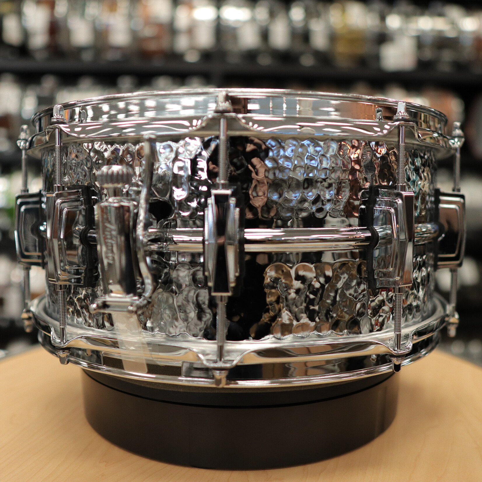 Ludwig Pre-Owned Ludwig Limited Edition 6.5x14" Chrome over Hammered Copper Snare Drum