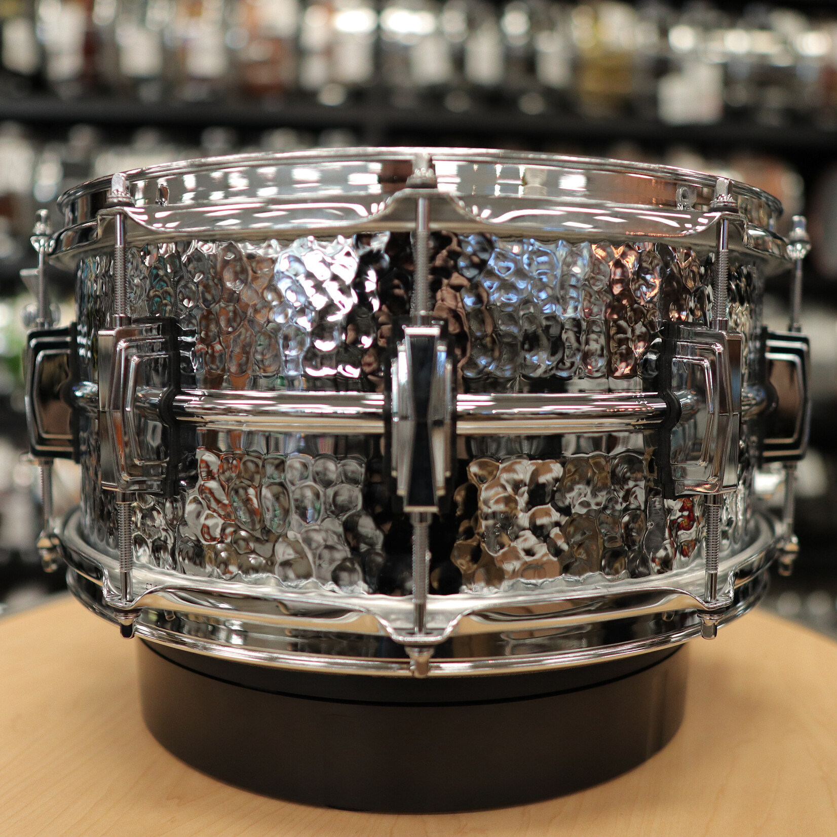 Ludwig Pre-Owned Ludwig Limited Edition 6.5x14" Chrome over Hammered Copper Snare Drum