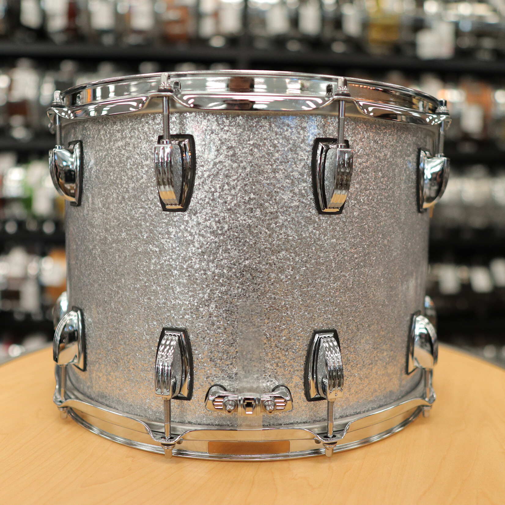 Ludwig Ludwig Classic Maple 10x14" Snare Drum (Silver Sparkle)
