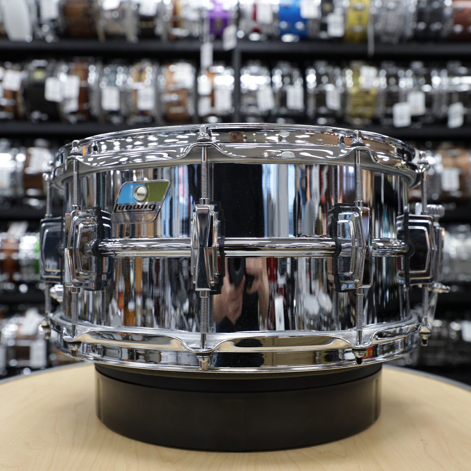 Ludwig Pre-Owned Ludwig Chrome-Over-Brass 6.5x14 Snare Drum LB402B