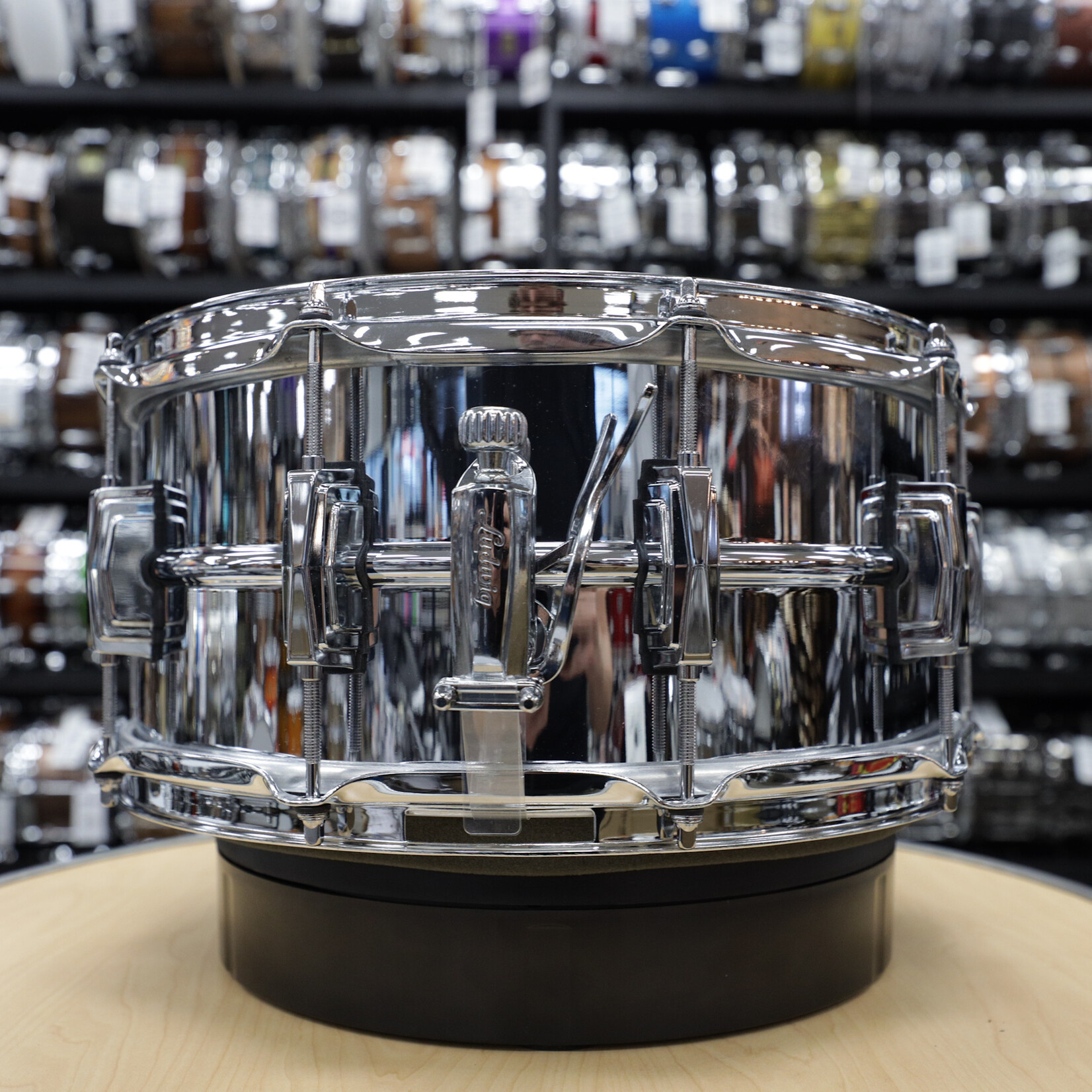 Ludwig Pre-Owned Ludwig Chrome-Over-Brass 6.5x14 Snare Drum LB402B