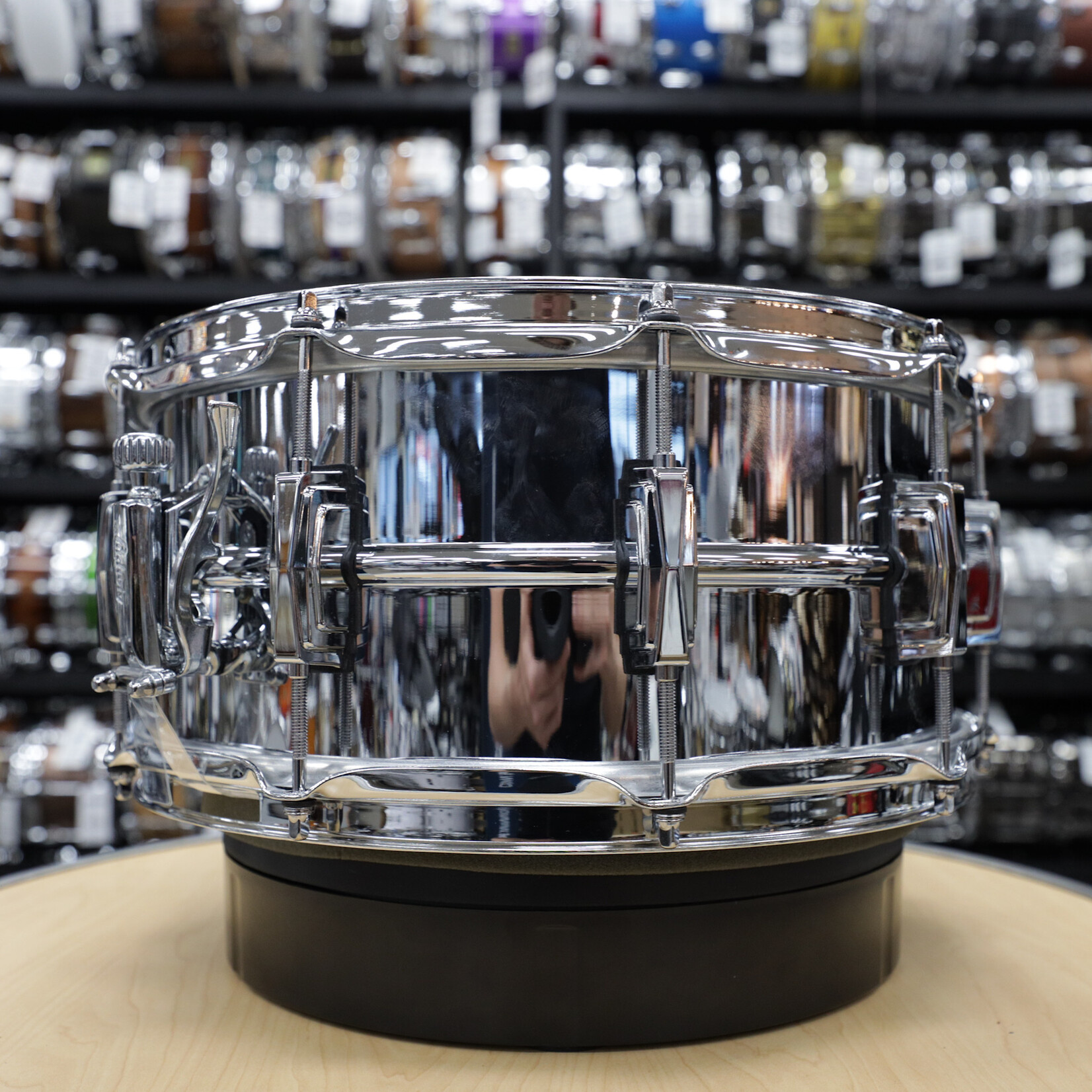 Ludwig Pre-Owned Ludwig Chrome-Over-Brass 6.5x14 Snare Drum LB402B