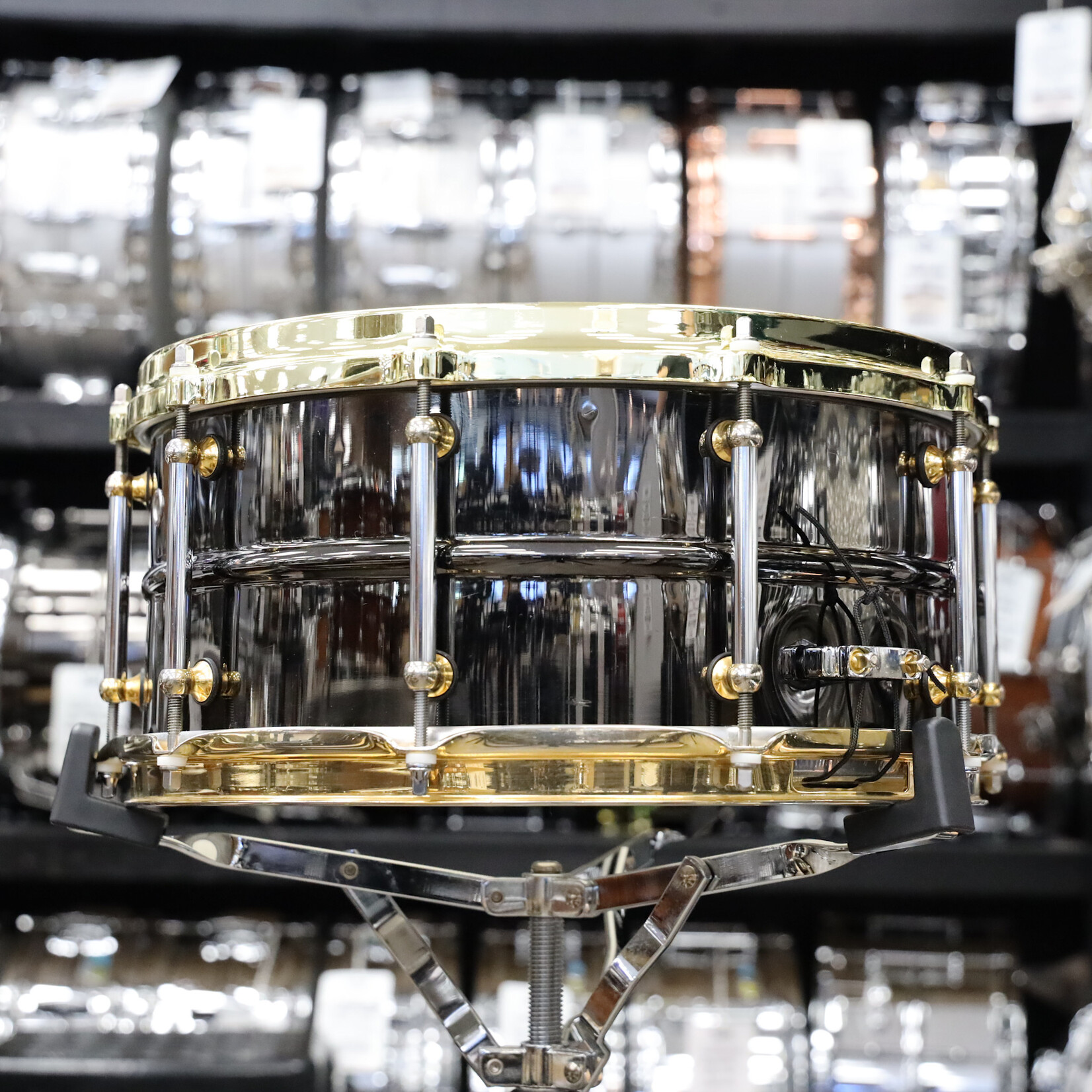 Pearl Used Pearl SF1465 6.5x14" Steve Ferrone Signature Brass Snare Drum