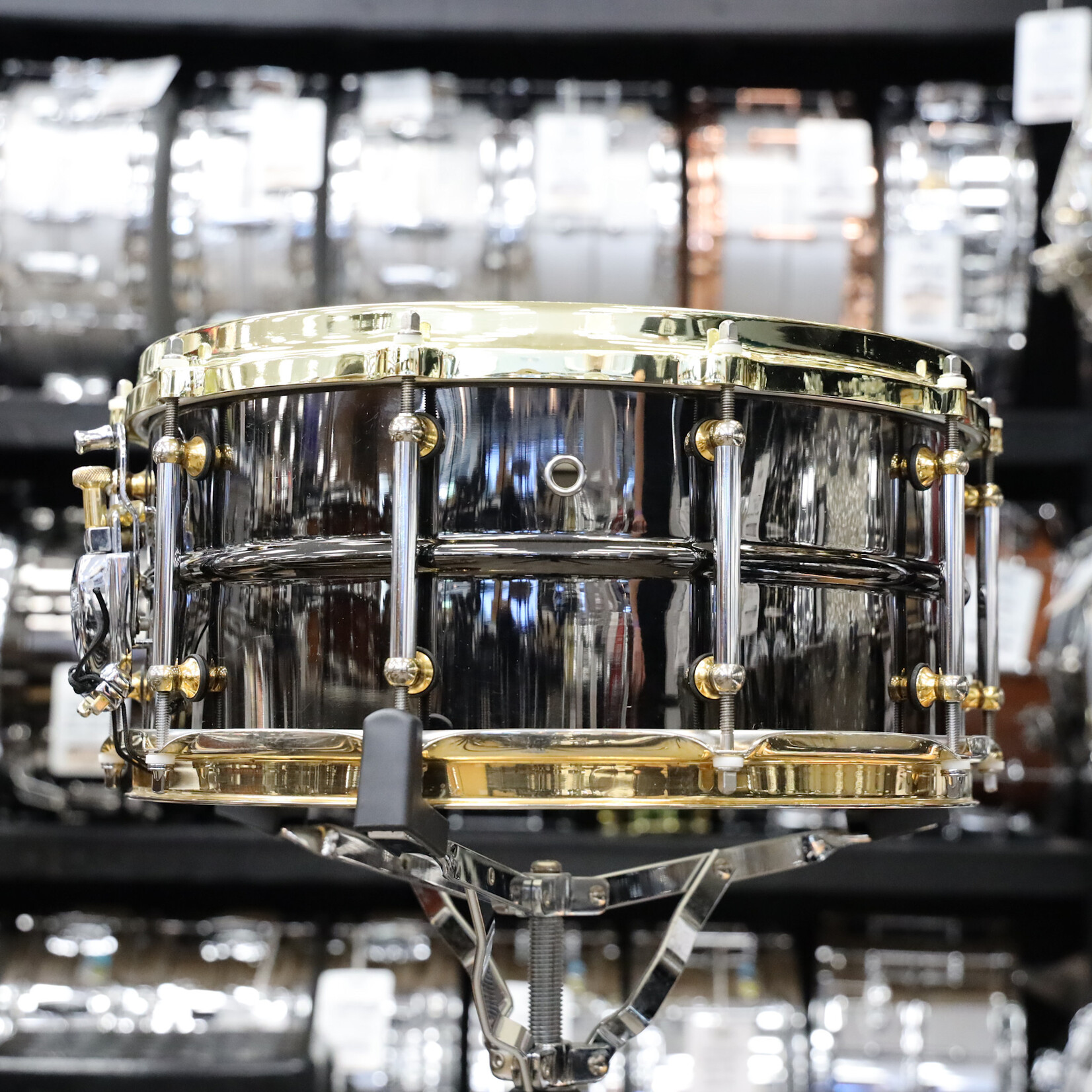 Pearl Used Pearl SF1465 6.5x14" Steve Ferrone Signature Brass Snare Drum