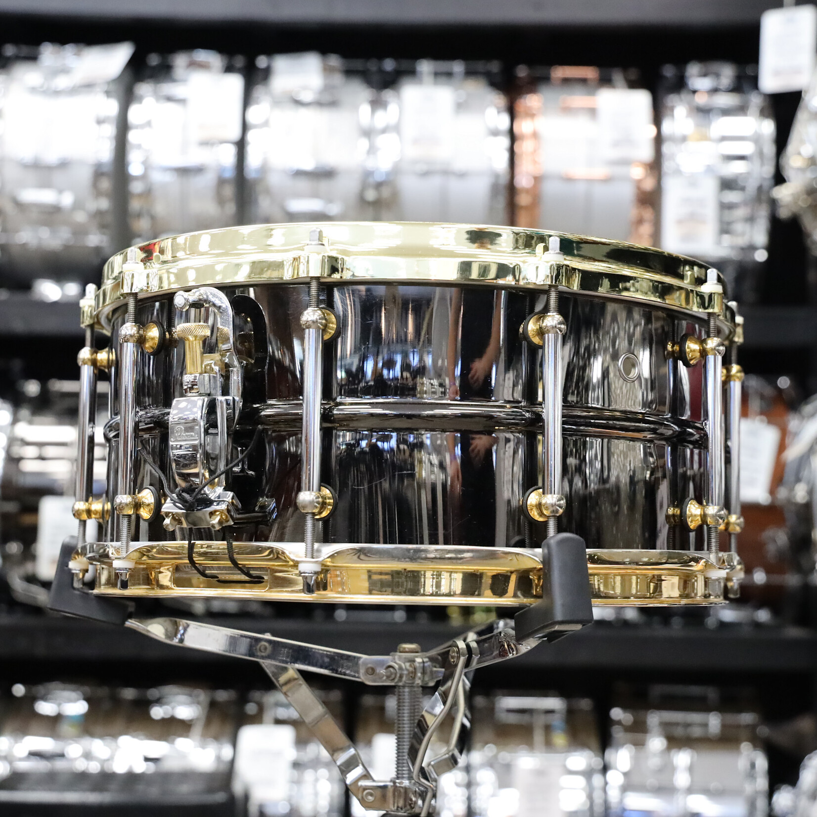 Pearl Used Pearl SF1465 6.5x14" Steve Ferrone Signature Brass Snare Drum