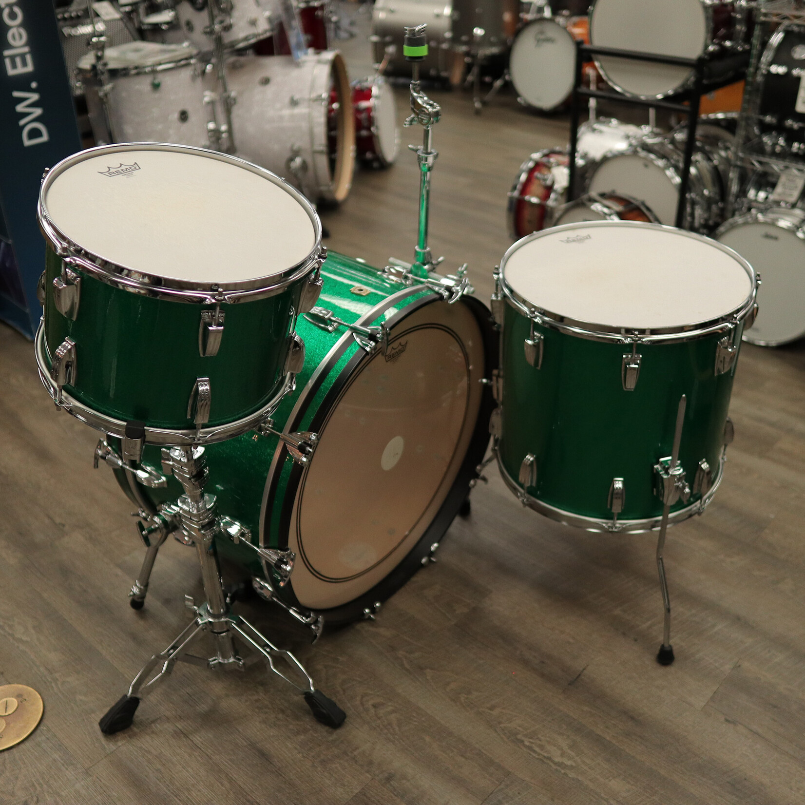 Ludwig Pre-Owned Ludwig Pro Beat Classic Maple 3-PC Shell Pack w/ Atlas Arm 13/16/24 (Green Sparkle)