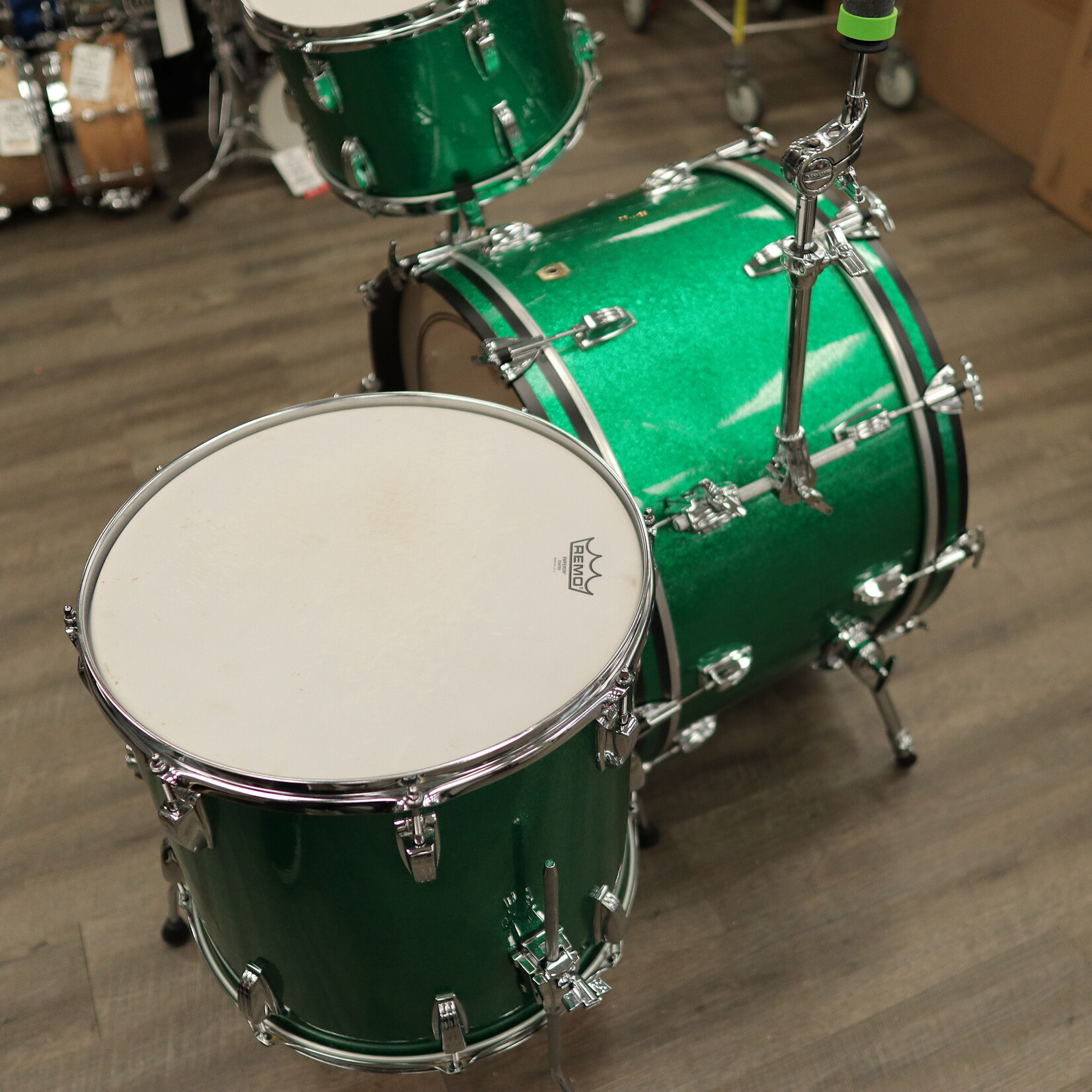 Ludwig Pre-Owned Ludwig Pro Beat Classic Maple 3-PC Shell Pack w/ Atlas Arm 13/16/24 (Green Sparkle)