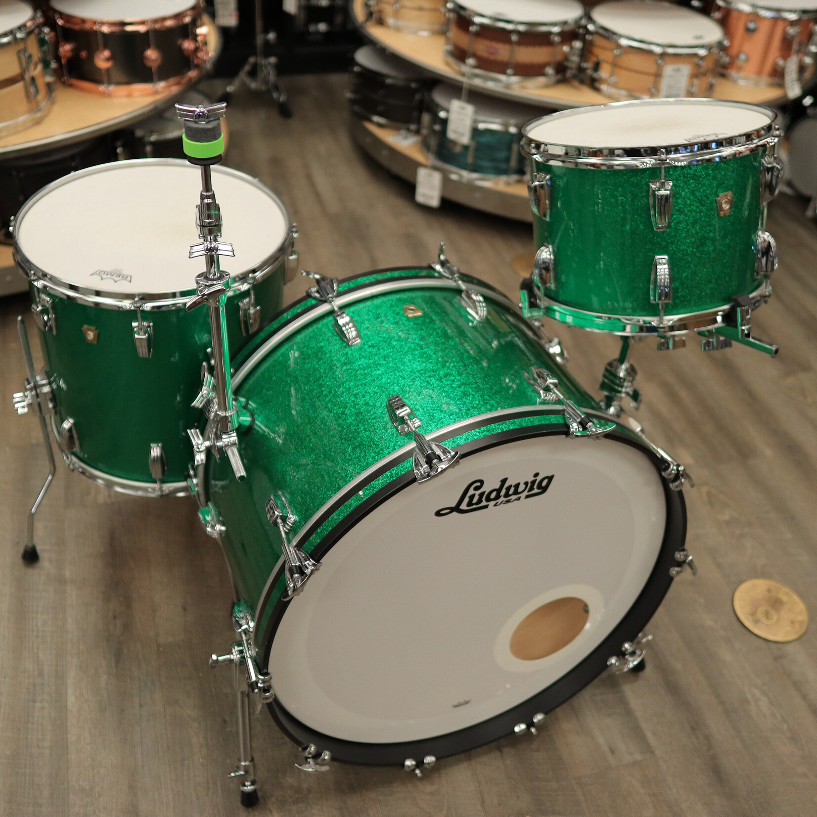 Ludwig Pre-Owned Ludwig Pro Beat Classic Maple 3-PC Shell Pack w/ Atlas Arm 13/16/24 (Green Sparkle)
