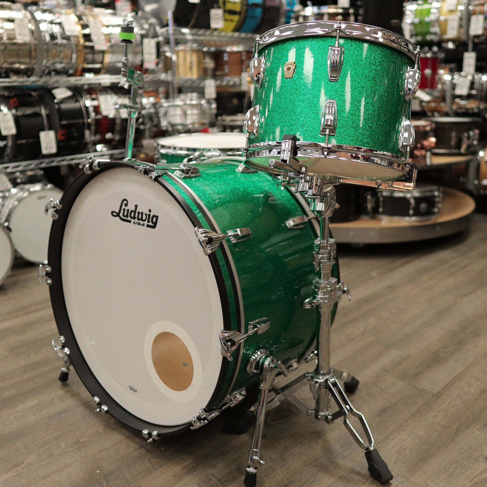 Ludwig Pre-Owned Ludwig Pro Beat Classic Maple 3-PC Shell Pack w/ Atlas Arm 13/16/24 (Green Sparkle)