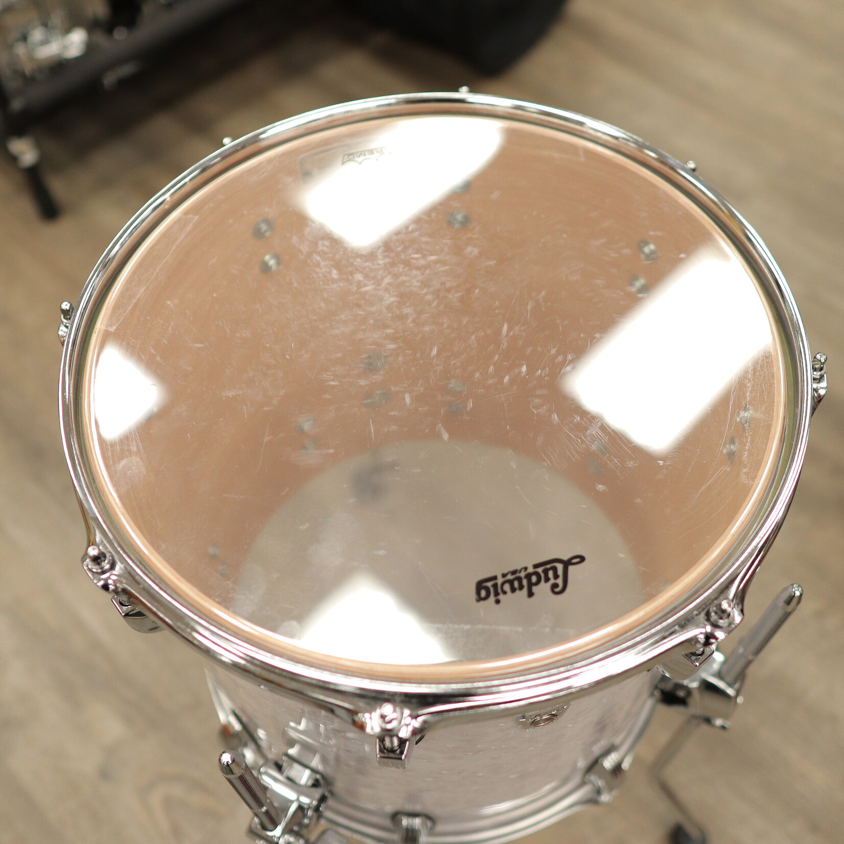 Ludwig Pre-Owned Ludwig Classic Oak 14x14" Floor Tom (White Marine Pearl)