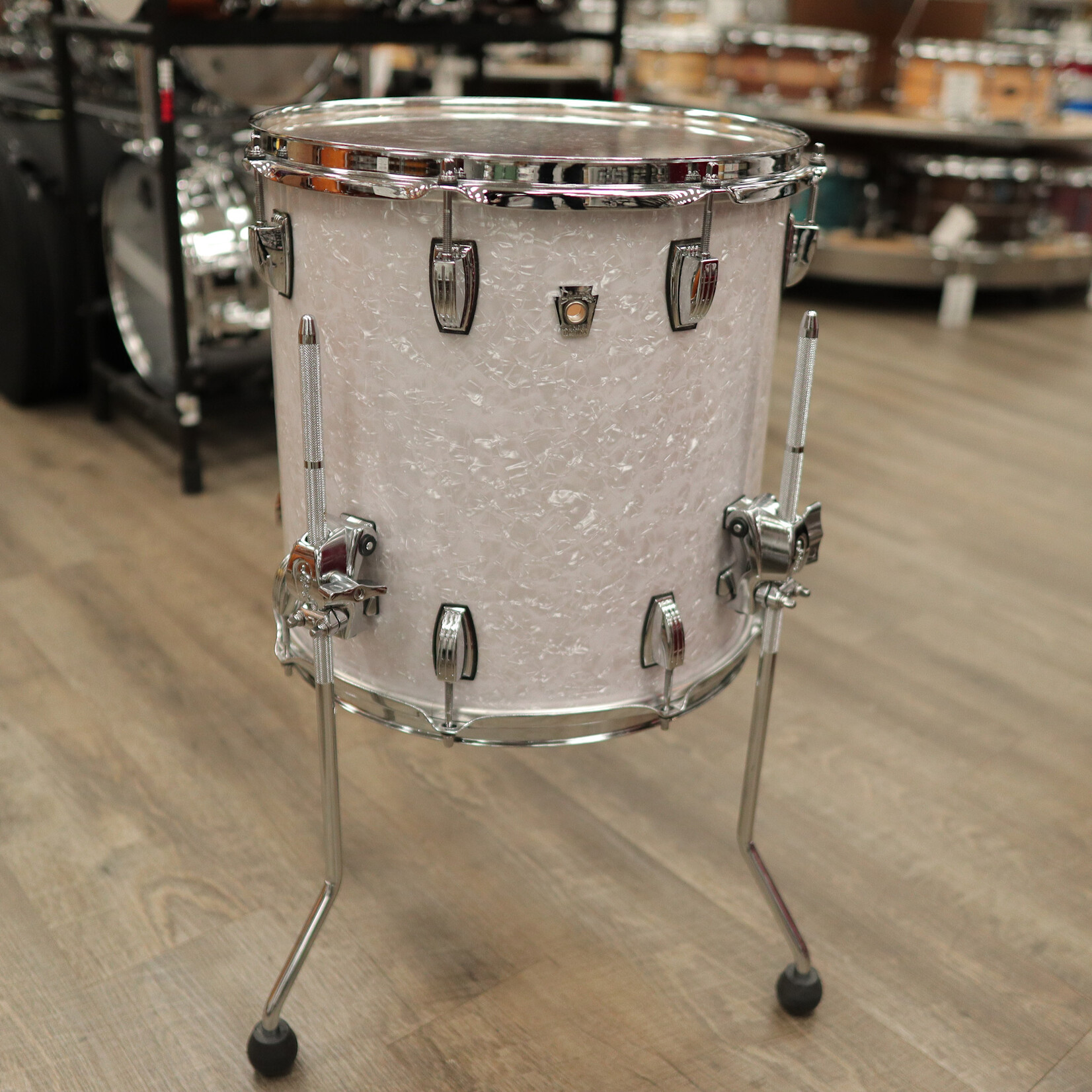 Ludwig Pre-Owned Ludwig Classic Oak 14x14" Floor Tom (White Marine Pearl)