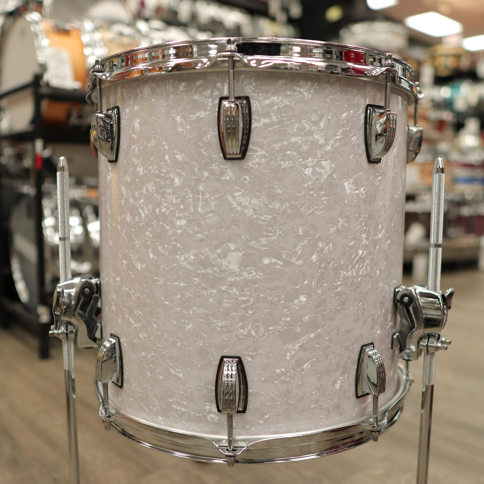 Ludwig Pre-Owned Ludwig Classic Oak 14x14" Floor Tom (White Marine Pearl)