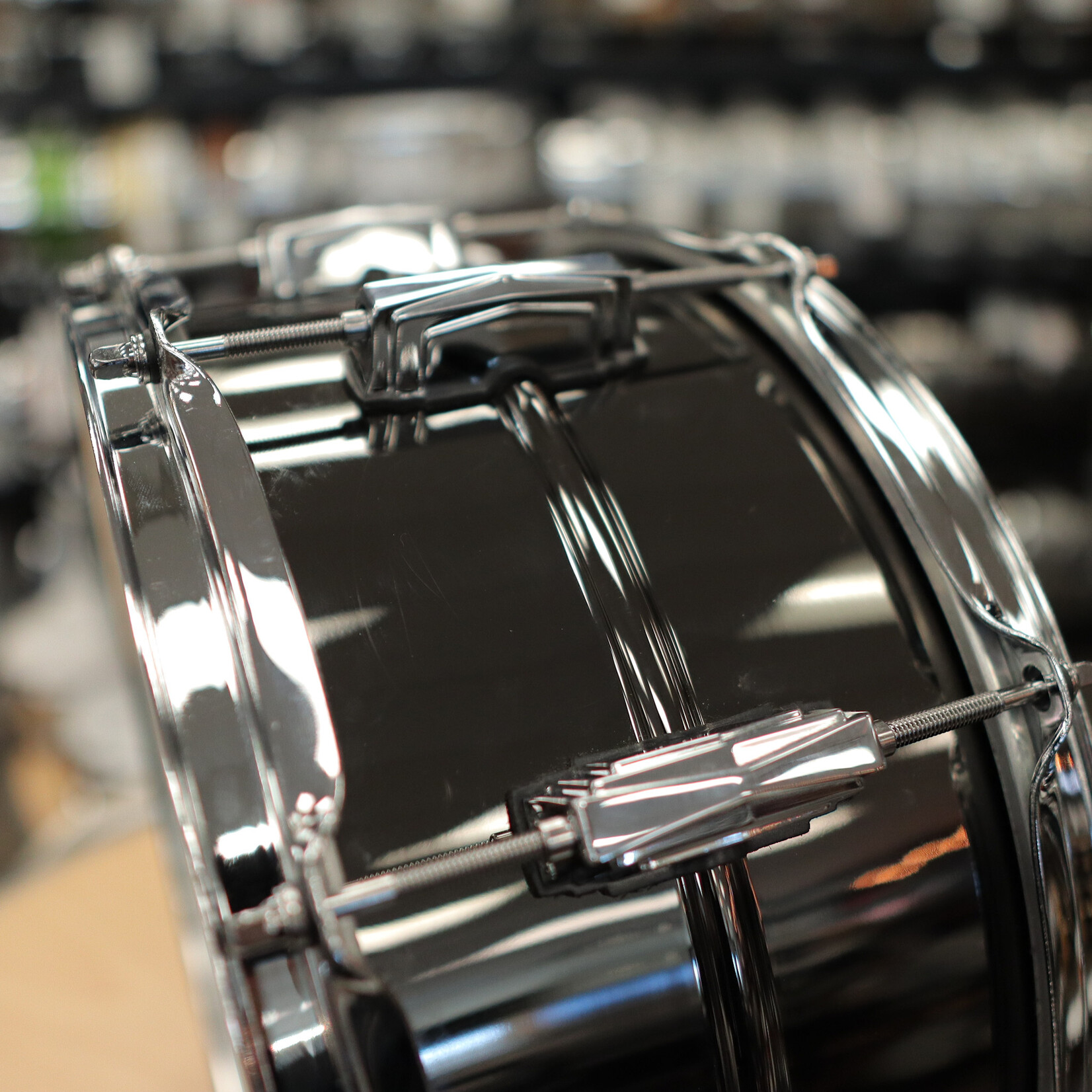 Ludwig Pre-Owned Ludwig 6.5x14" Black Beauty Snare Drum LB417