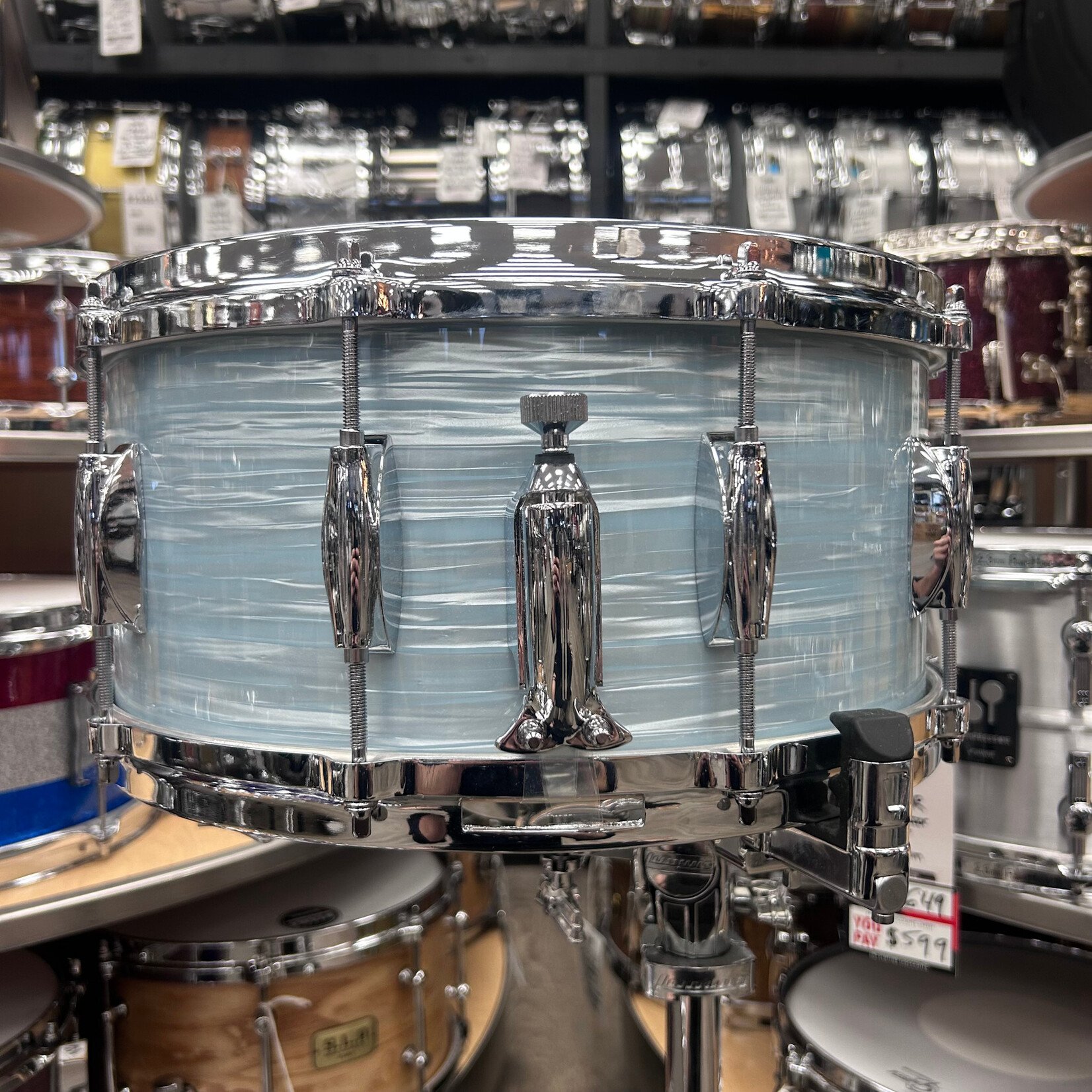 Gretsch Gretsch USA Custom 6.5 x 14" Snare Drum, 10 Lugs (Vintage Oyster White)