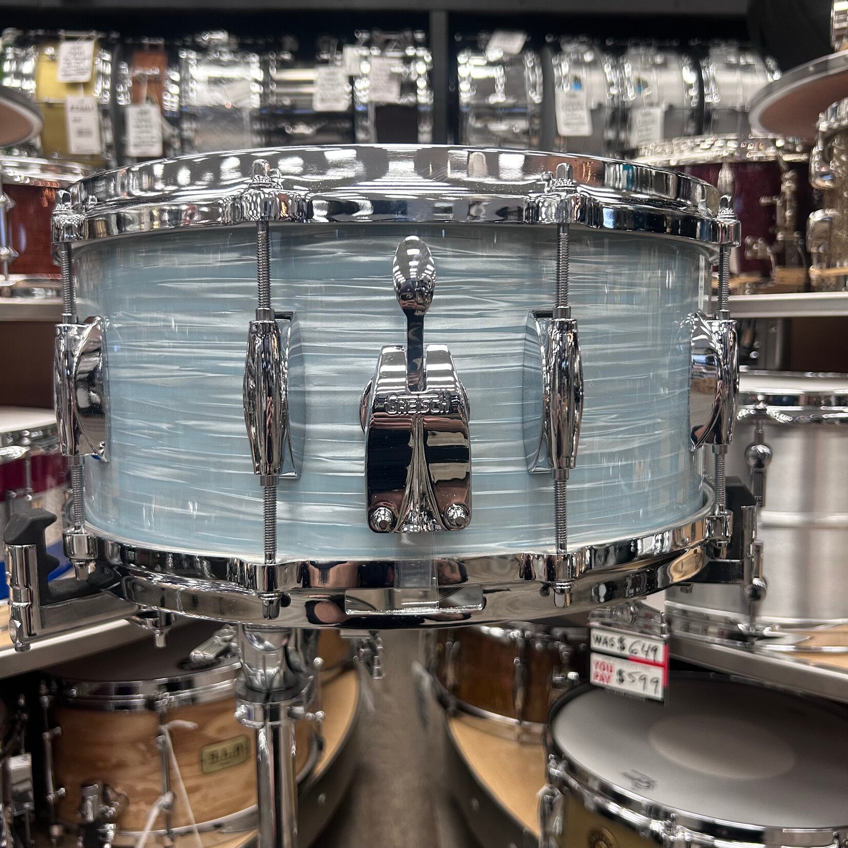 Gretsch Gretsch USA Custom 6.5 x 14" Snare Drum, 10 Lugs (Vintage Oyster White)