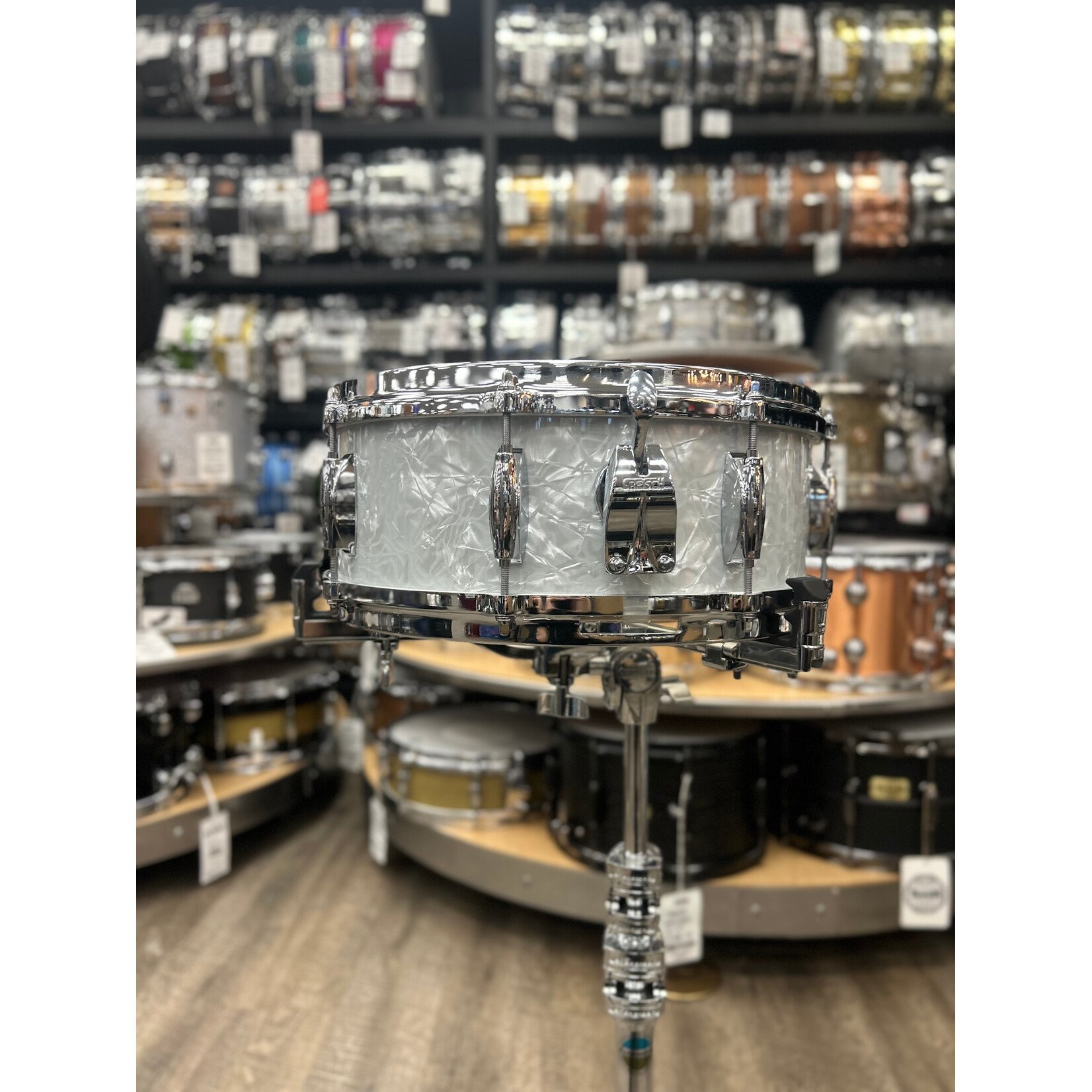 Gretsch Gretsch USA Custom 5.5 x 14" Ridgeland Snare Drum (60's Marine Pearl)