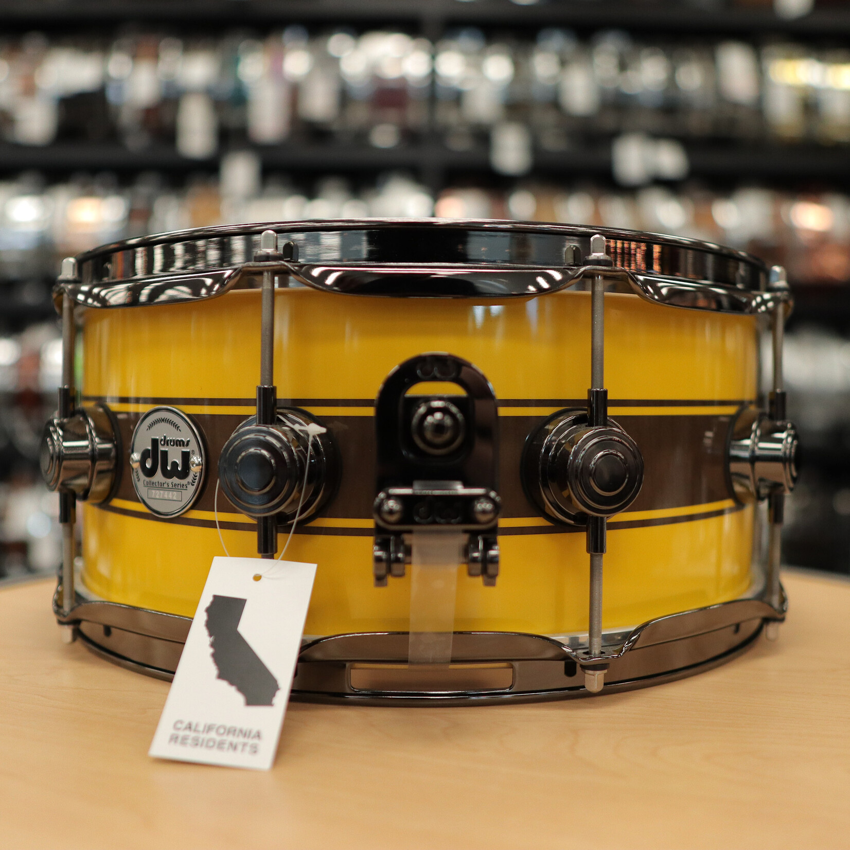 DW DW Collector's Maple/Mahogany Exotic 6.5x14" Snare Drum (Inca Gold Pearlescent w/ Kandy Black Rally Stripes & Black Nickel Hardware)