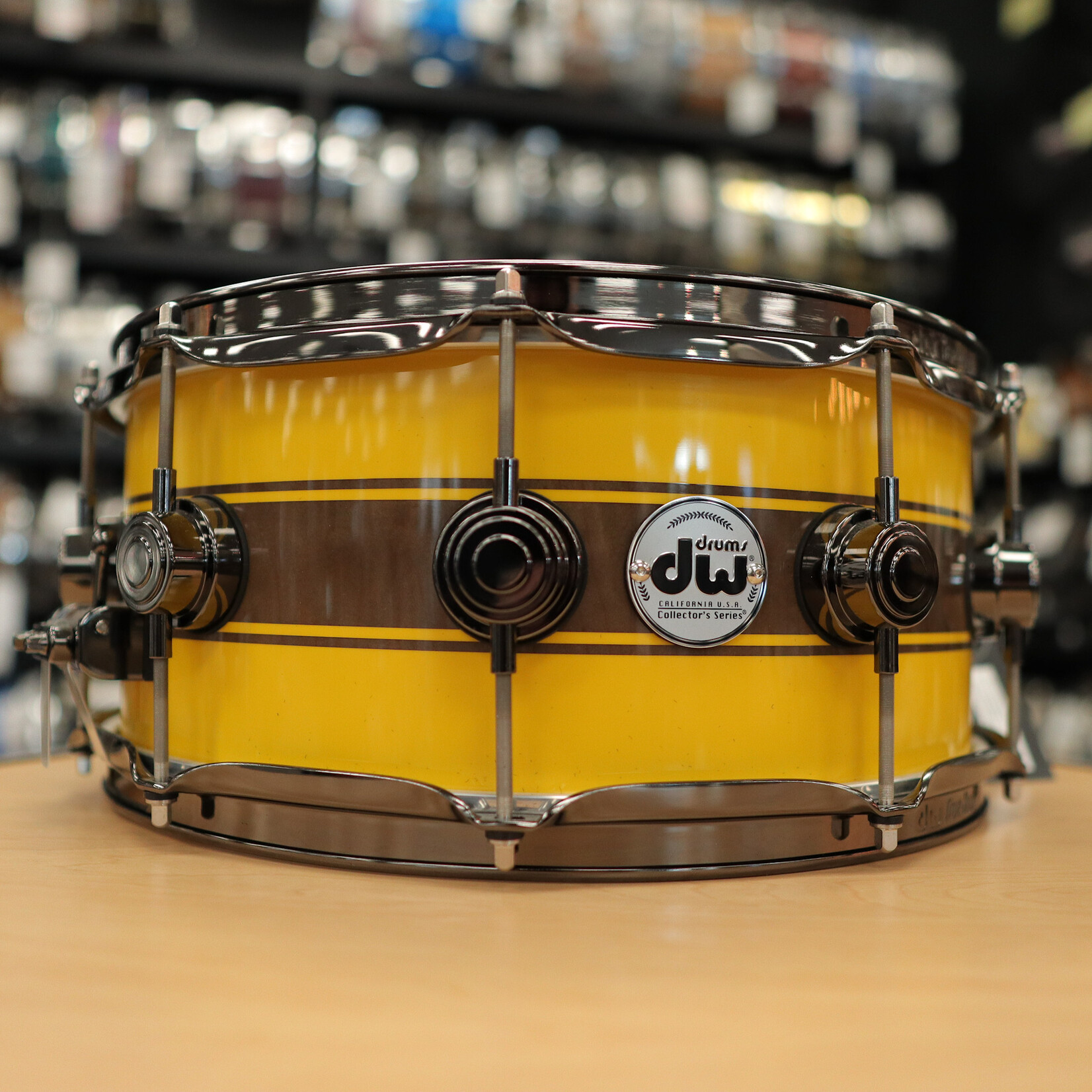 DW DW Collector's Maple/Mahogany Exotic 6.5x14" Snare Drum (Inca Gold Pearlescent w/ Kandy Black Rally Stripes & Black Nickel Hardware)