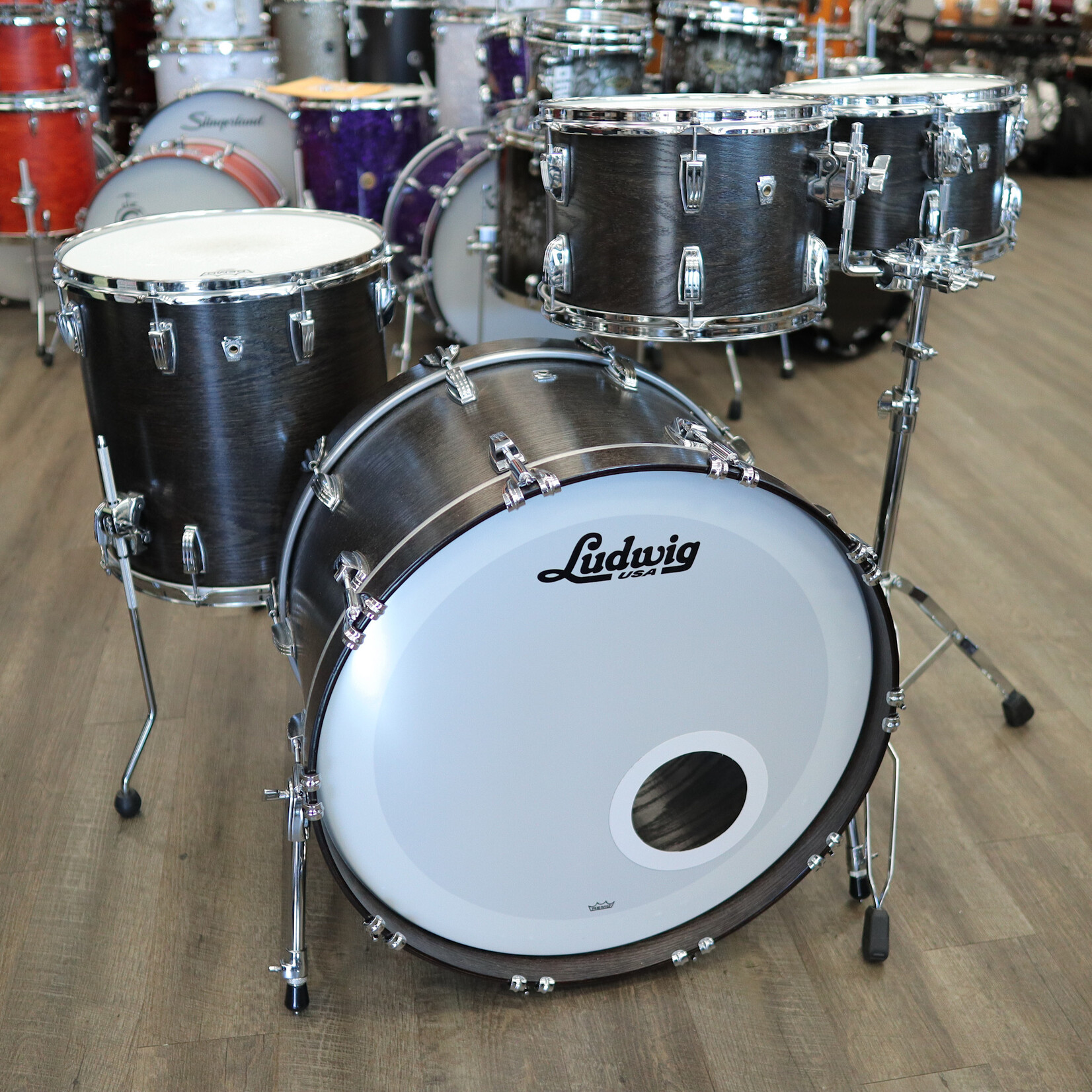 Ludwig Pre-Owned Ludwig Classic Oak 4-Piece Shell Pack 12/13/16/24 (Smoke)