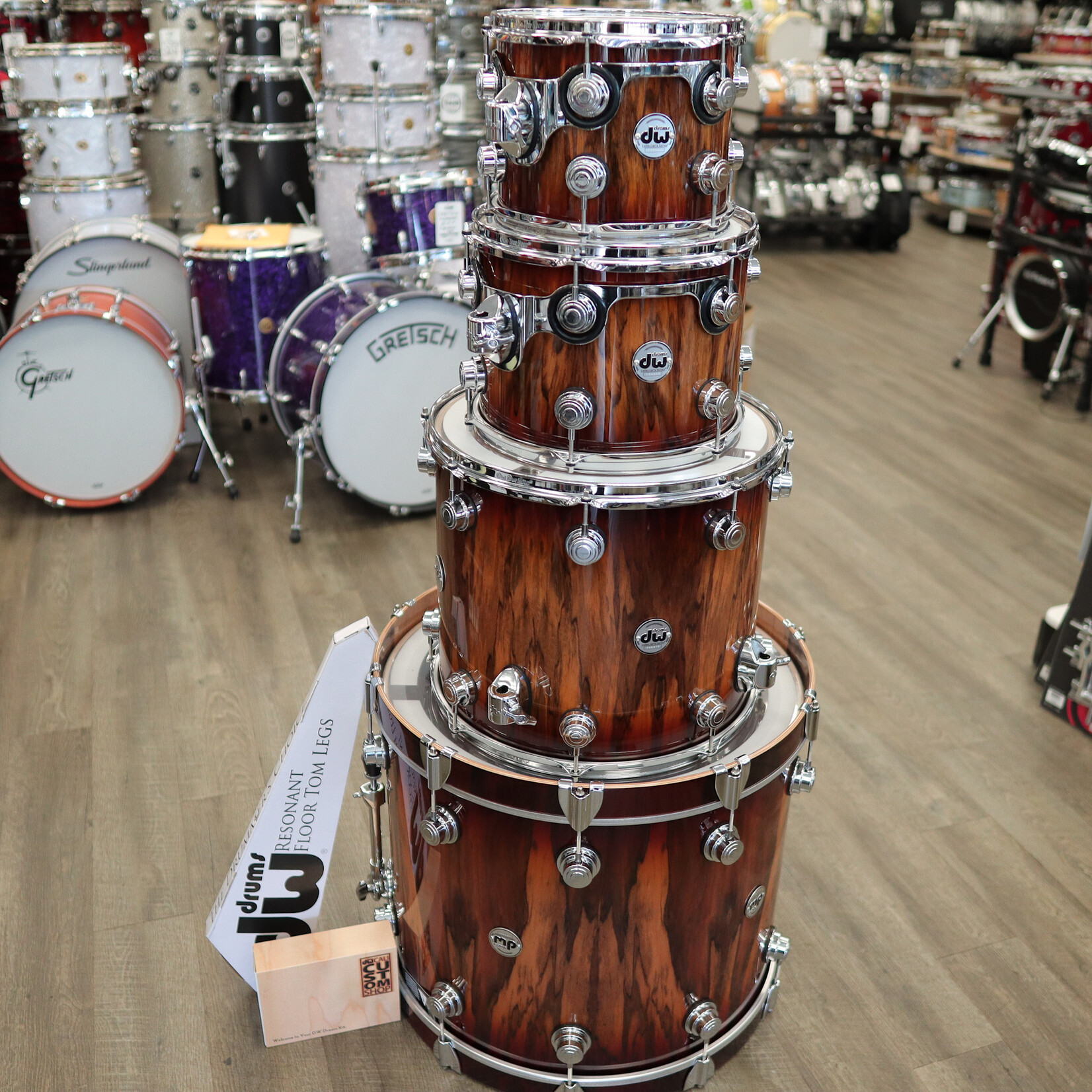 DW DW Collector's Series Exotic SSC Maple 4-PC Shell Pack 22/10/12/16 (Toasted Almond Burst Over Tigerwood, Chrome HW)