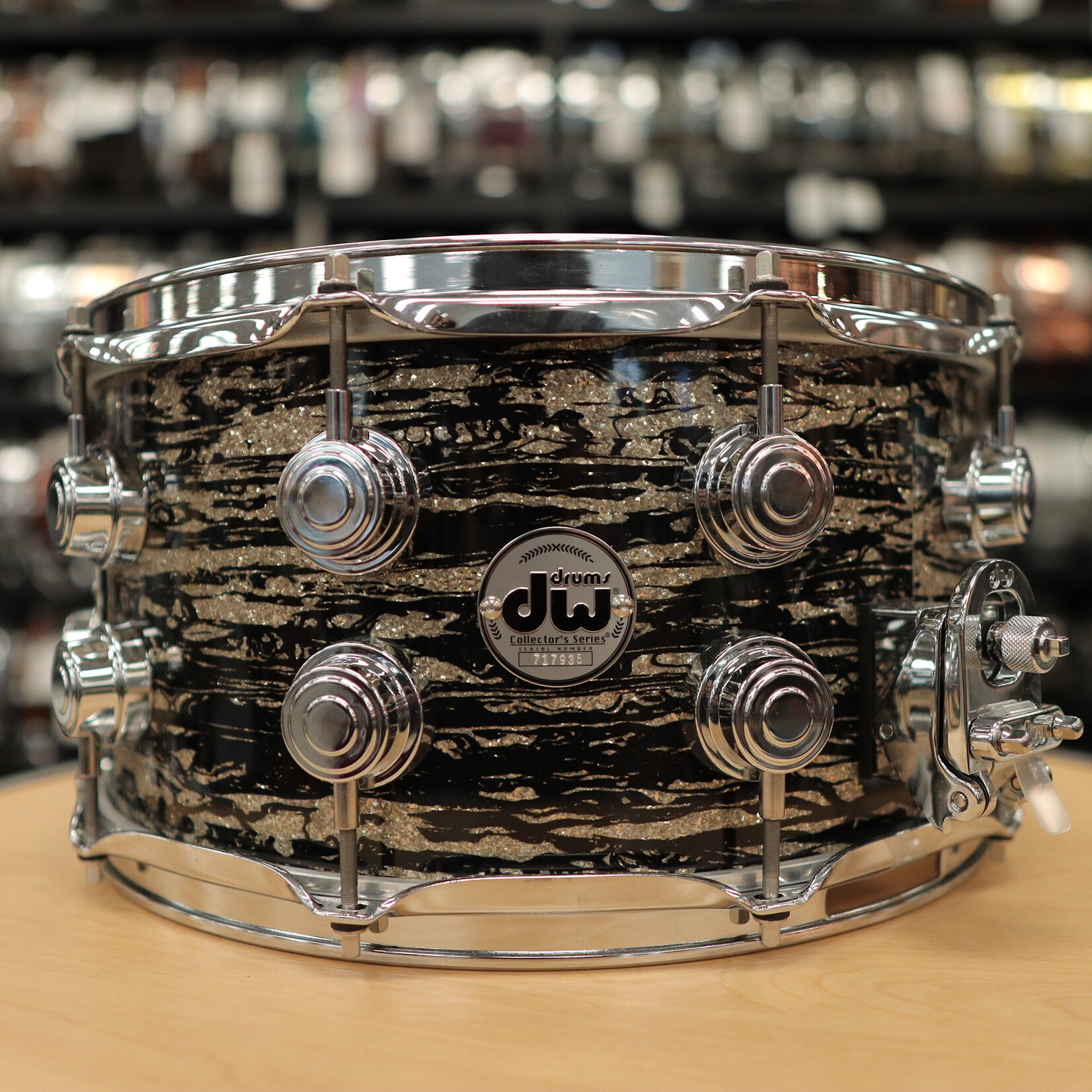 DW Like-New DW Collector's Series Maple/ Mahogany 7x14" Snare Drum (Black Oyster Glass)