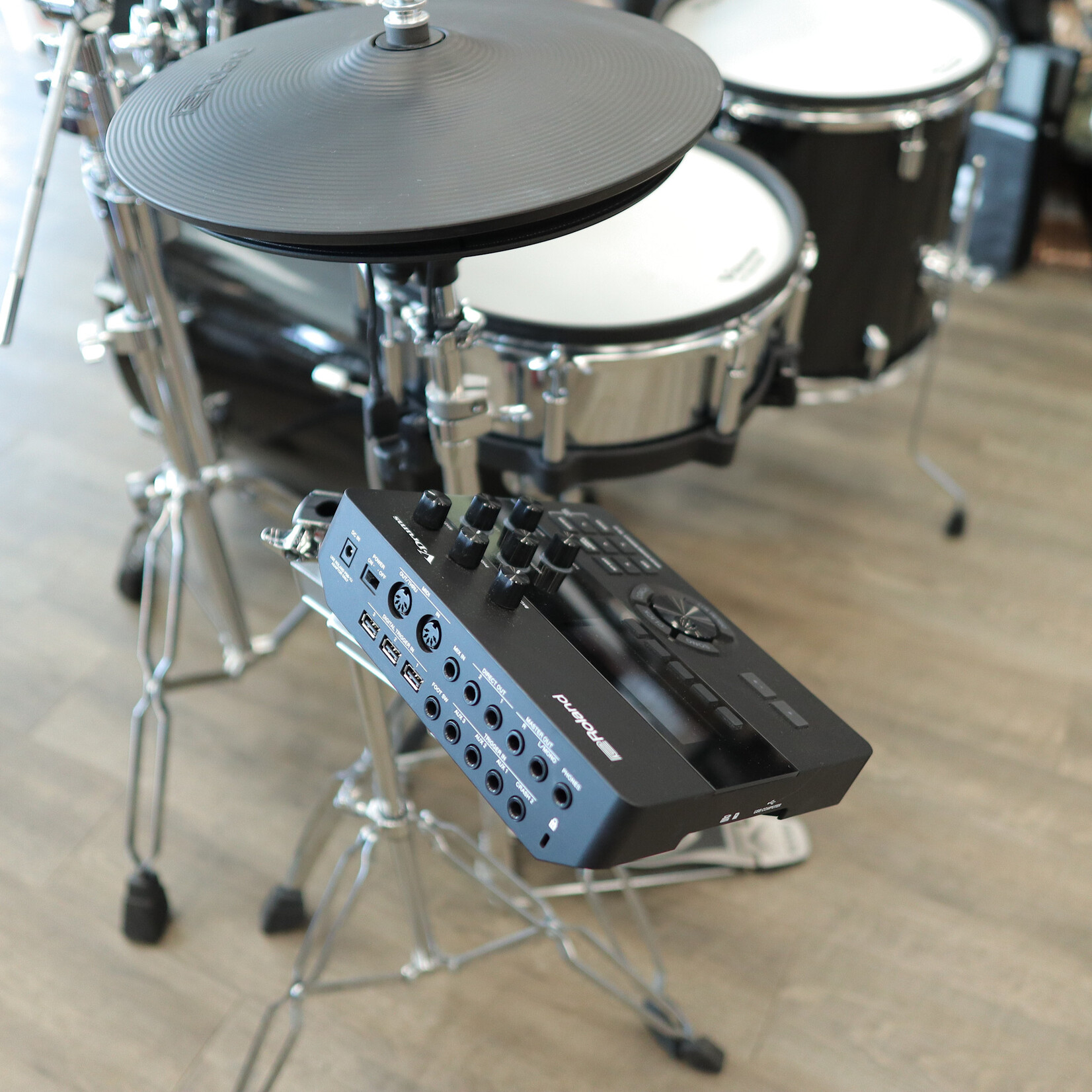 Roland Pre-Owned Roland VAD504 V-Drums Acoustic Design Electronic Drum Kit w/ Tama Iron Cobra HiHat Stand