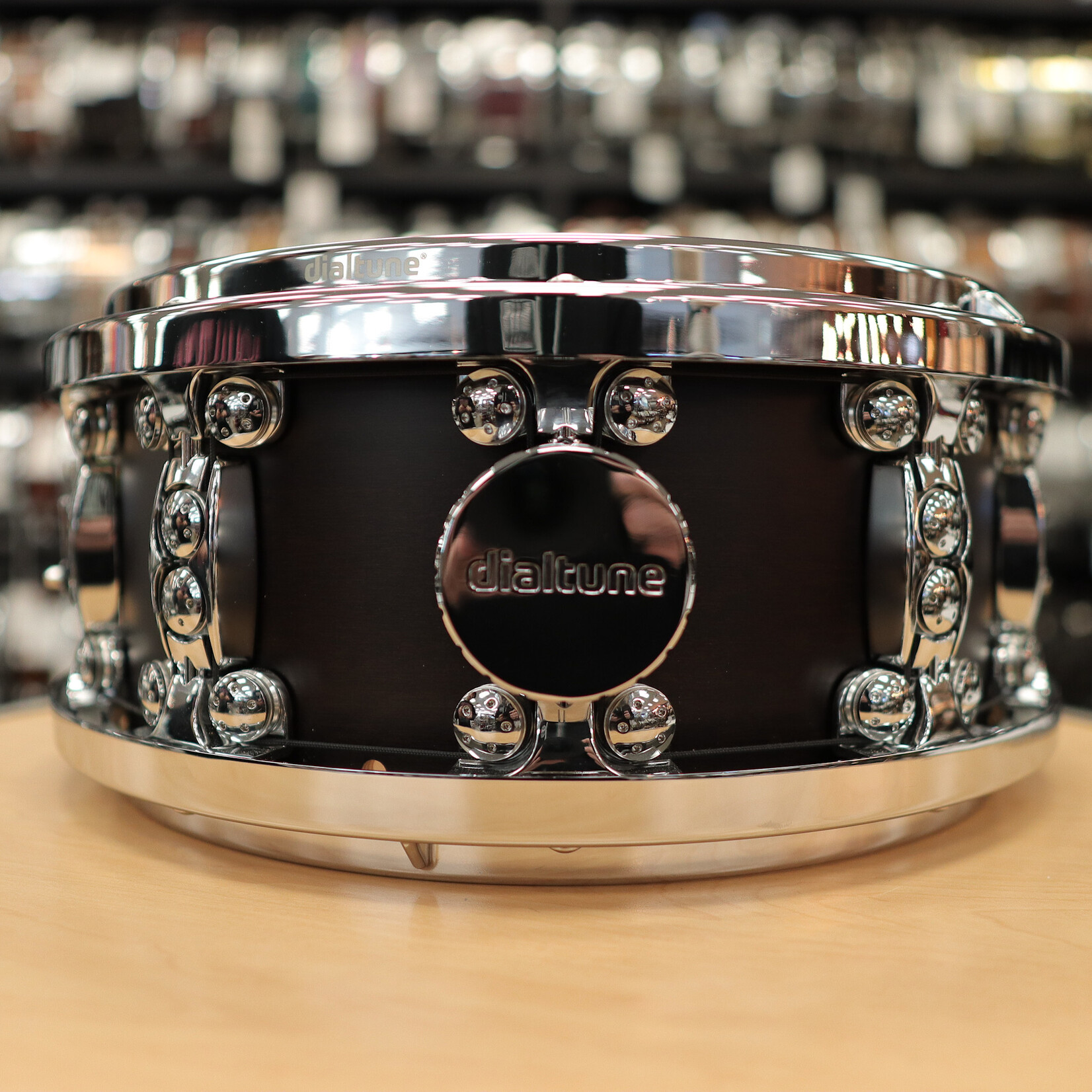 Dialtune Pre-Owned Dialtune Maple 6.5x14" Snare Drum (Espresso Stain)