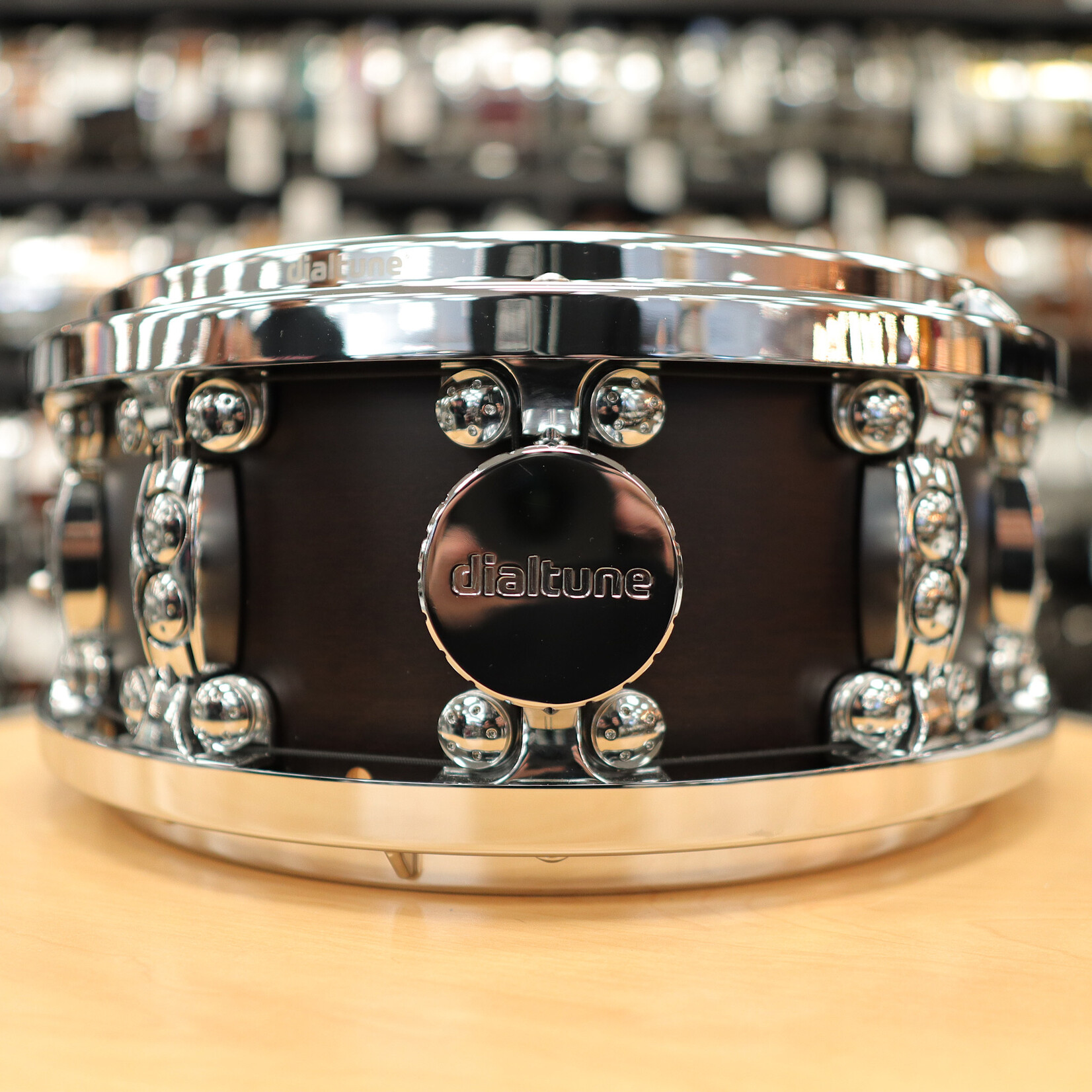 Dialtune Pre-Owned Dialtune Maple 6.5x14" Snare Drum (Espresso Stain)