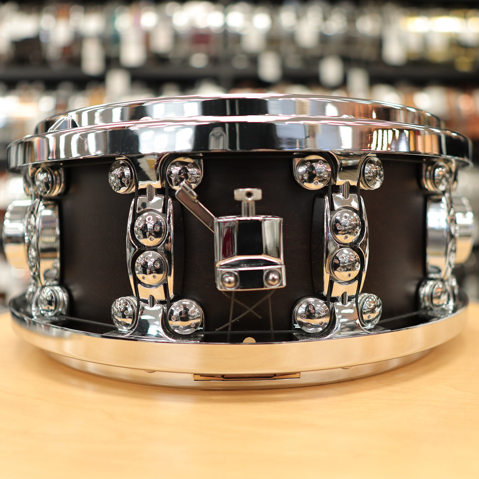 Dialtune Pre-Owned Dialtune Maple 6.5x14" Snare Drum (Espresso Stain)