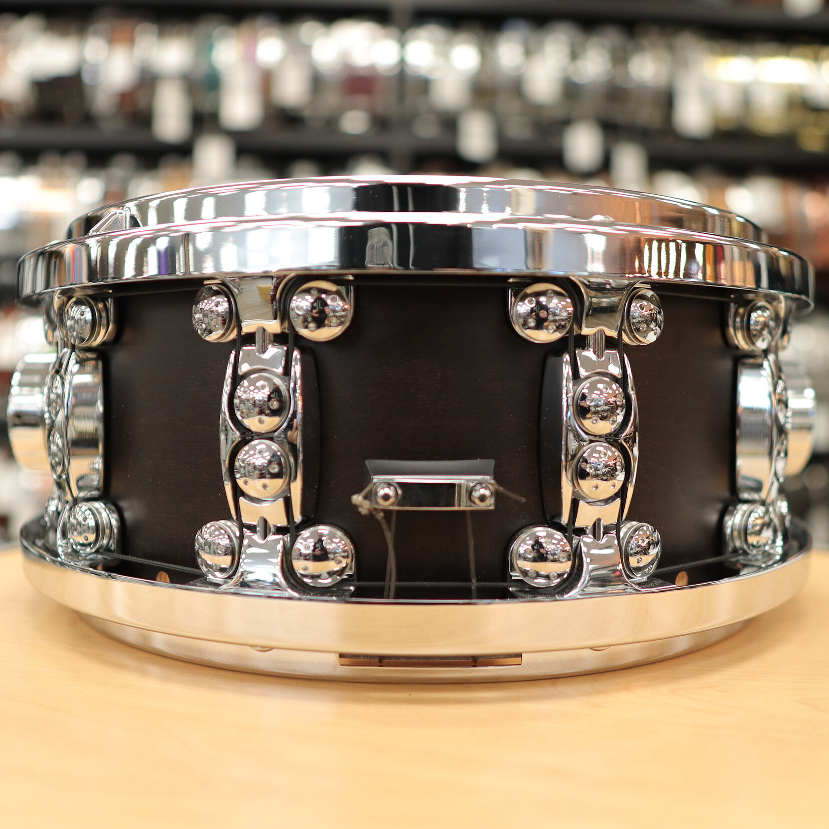 Dialtune Pre-Owned Dialtune Maple 6.5x14" Snare Drum (Espresso Stain)