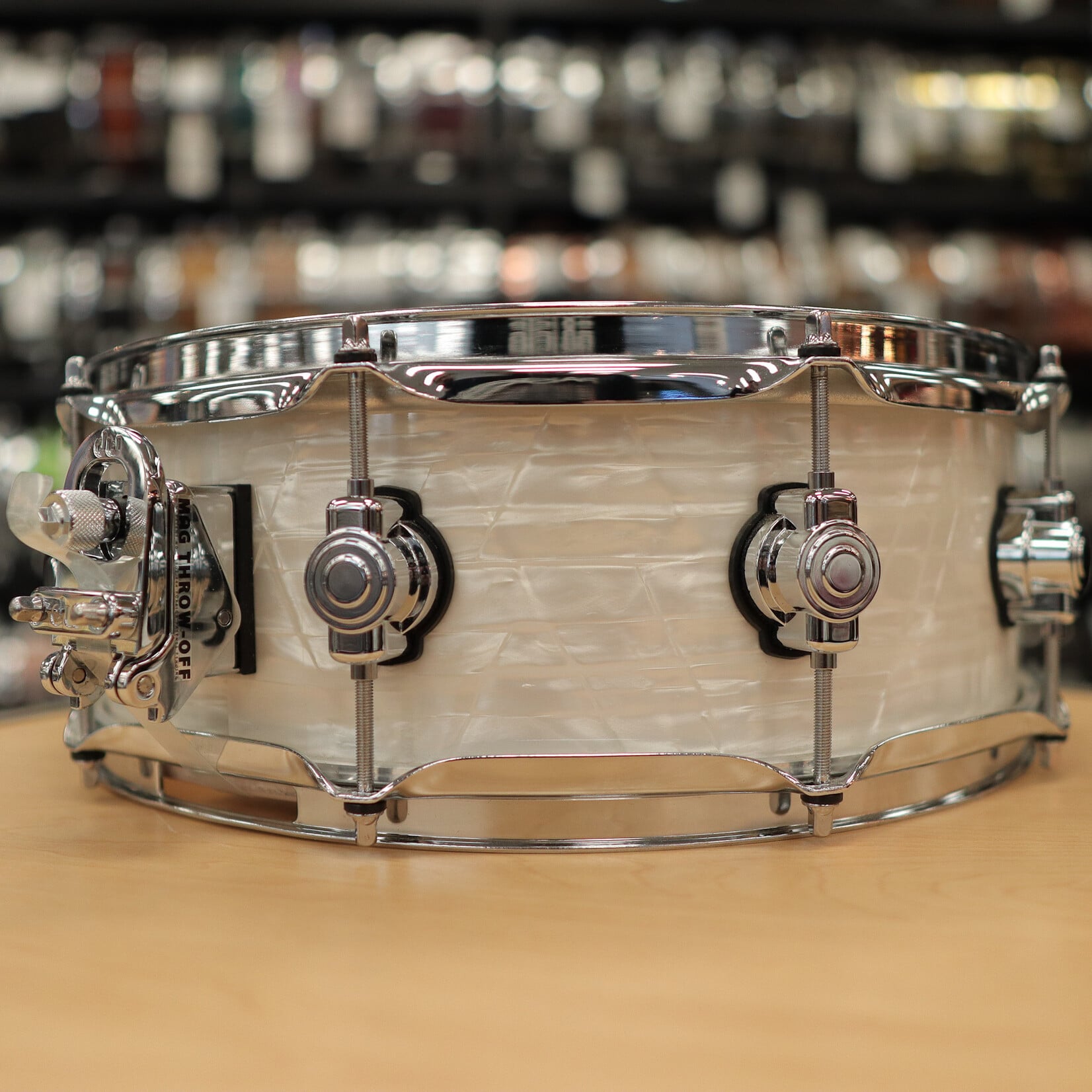 DW Used DW Design 5x14" Maple Snare Drum (White Onyx)