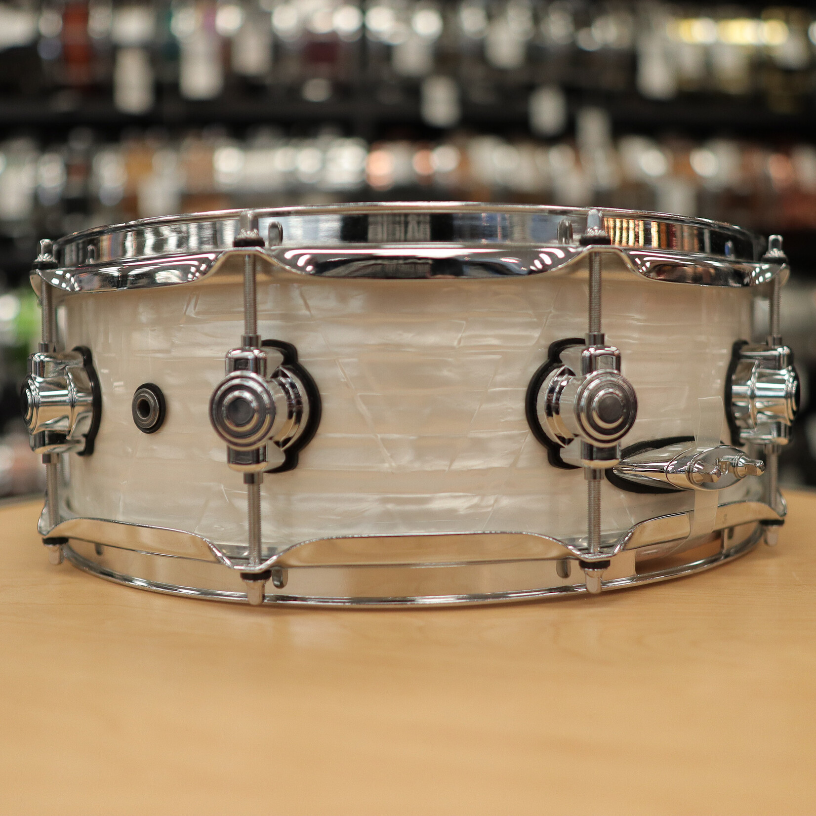 DW Used DW Design 5x14" Maple Snare Drum (White Onyx)
